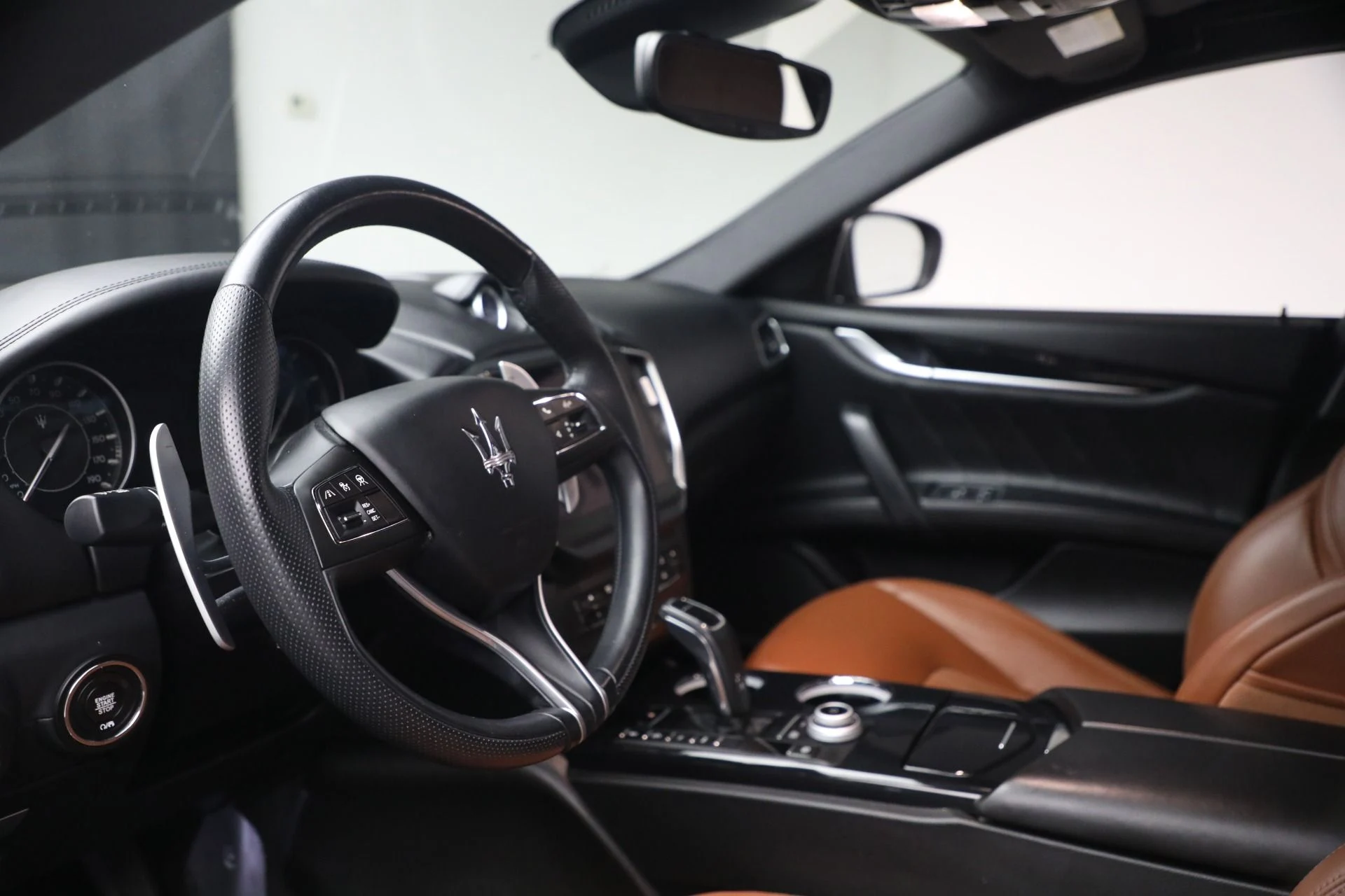 mph030_166162933_Used_2023_Maserati_Ghibli_Modena_Q4_1773409122_55a0fb1f77