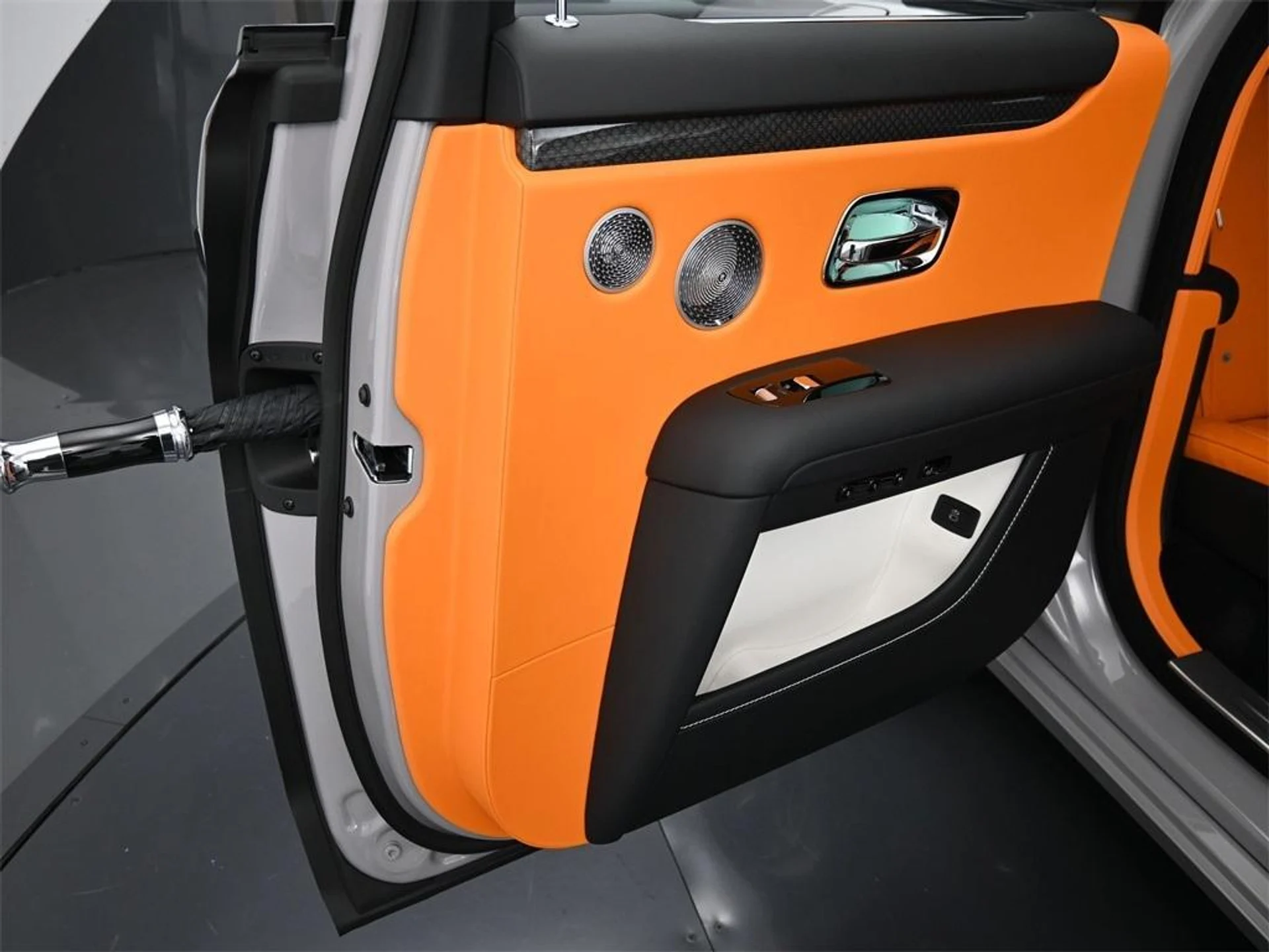 mph030_1664319314_TNIUCV_Ypp7b_P8_Bk_B_Be_U_Kp_X4_P_Qzg_c6da25a14a