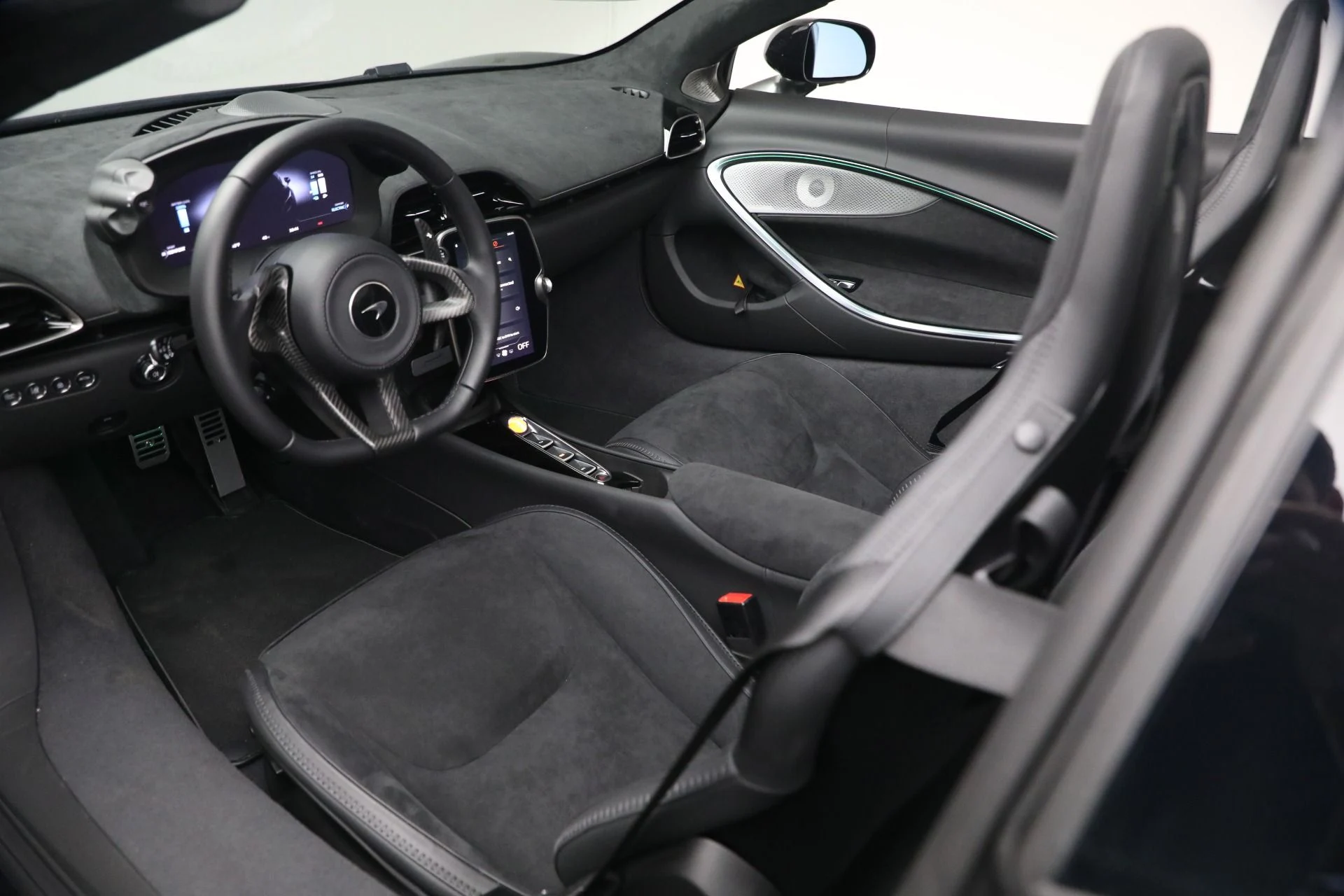 mph030_1668045221_New_2026_Mc_Laren_Artura_Spider_Performance_947629f454