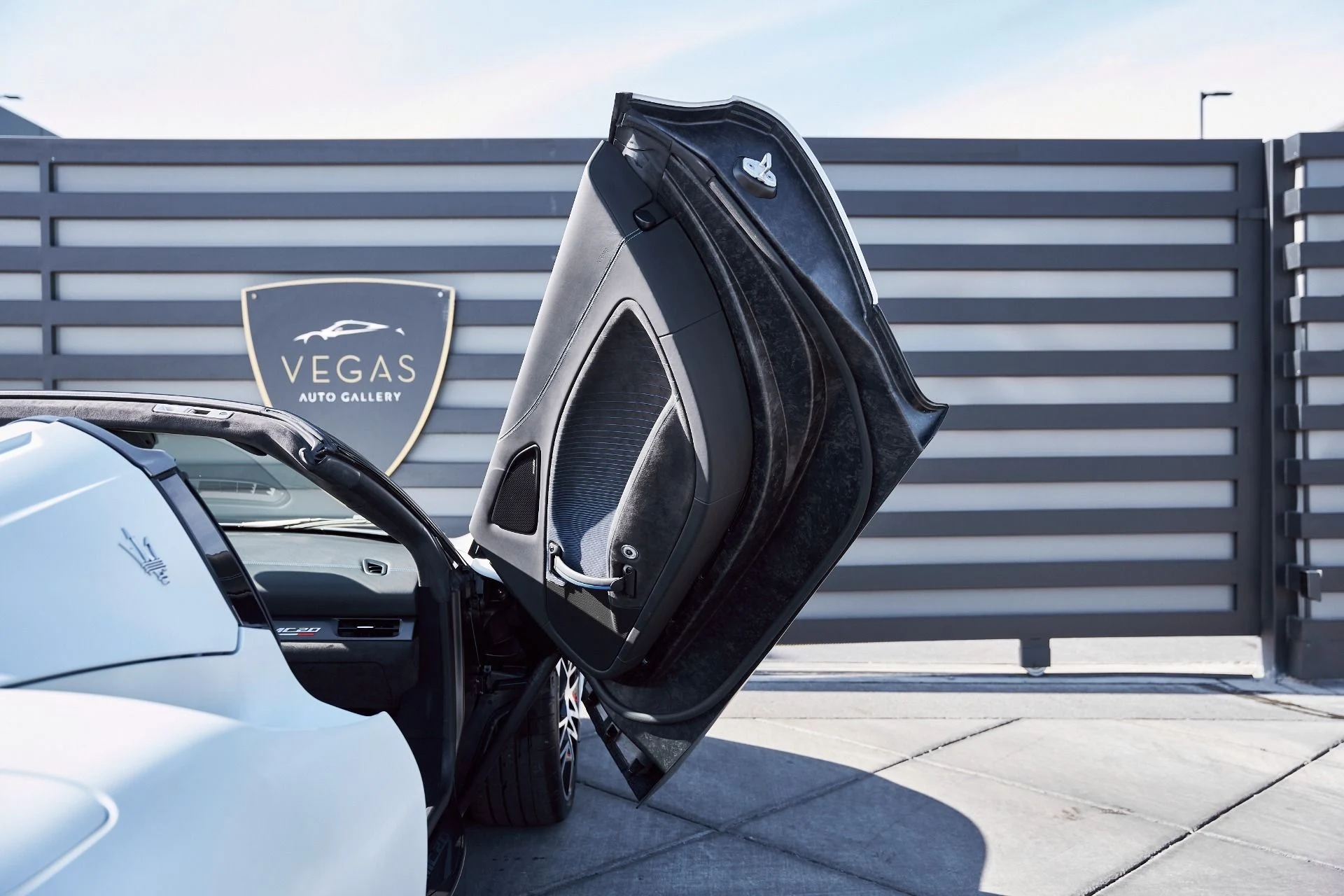 mph030_1671344069_Used_2023_Maserati_MC_20_1769481207_af1aee9c55