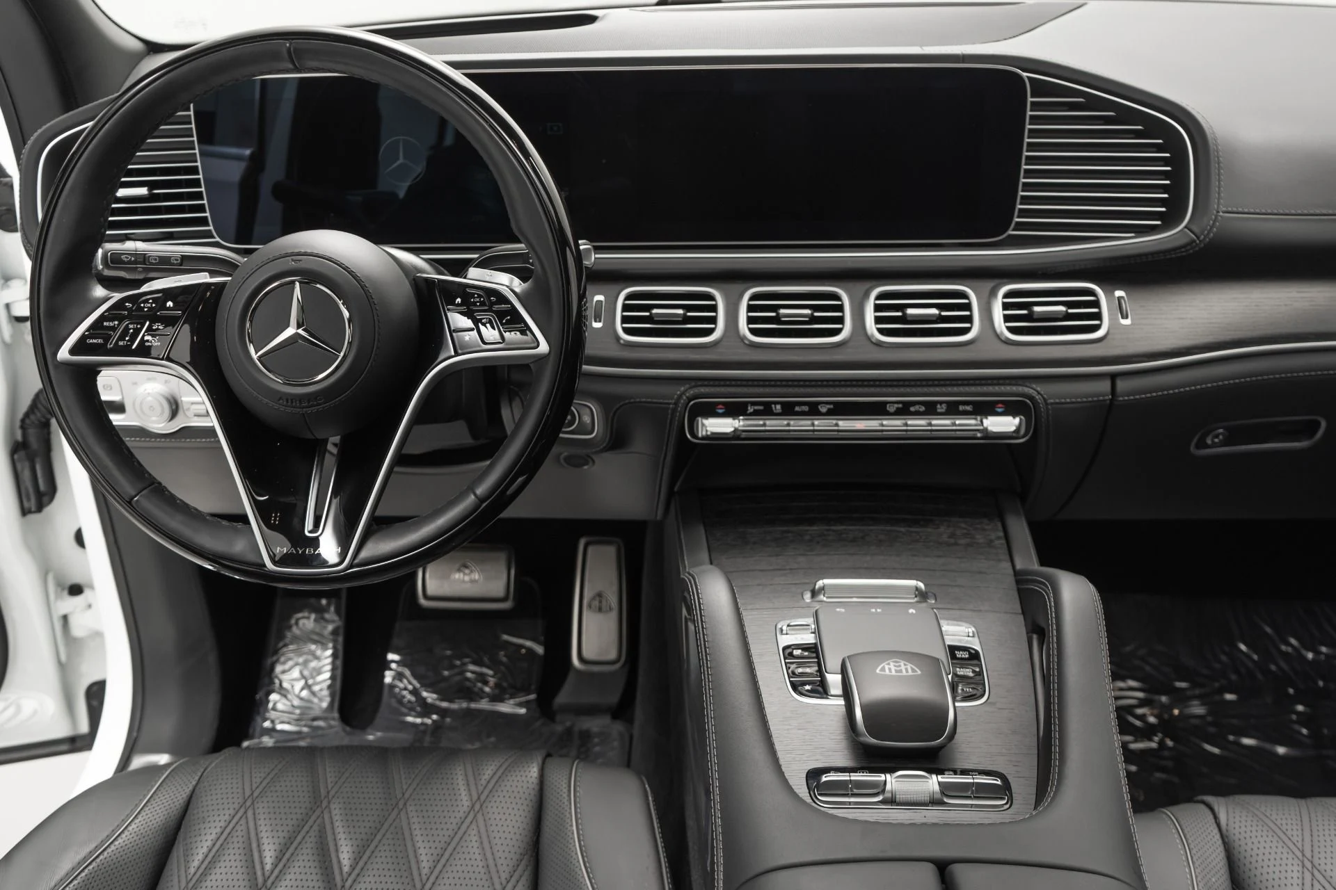mph030_1675500917_Used_2024_Mercedes_Benz_Maybach_GLS_600_4_MATIC_4_Seat_Configuration_Rear_Seat_Entertainment_1776281488_1fbc31e4c1