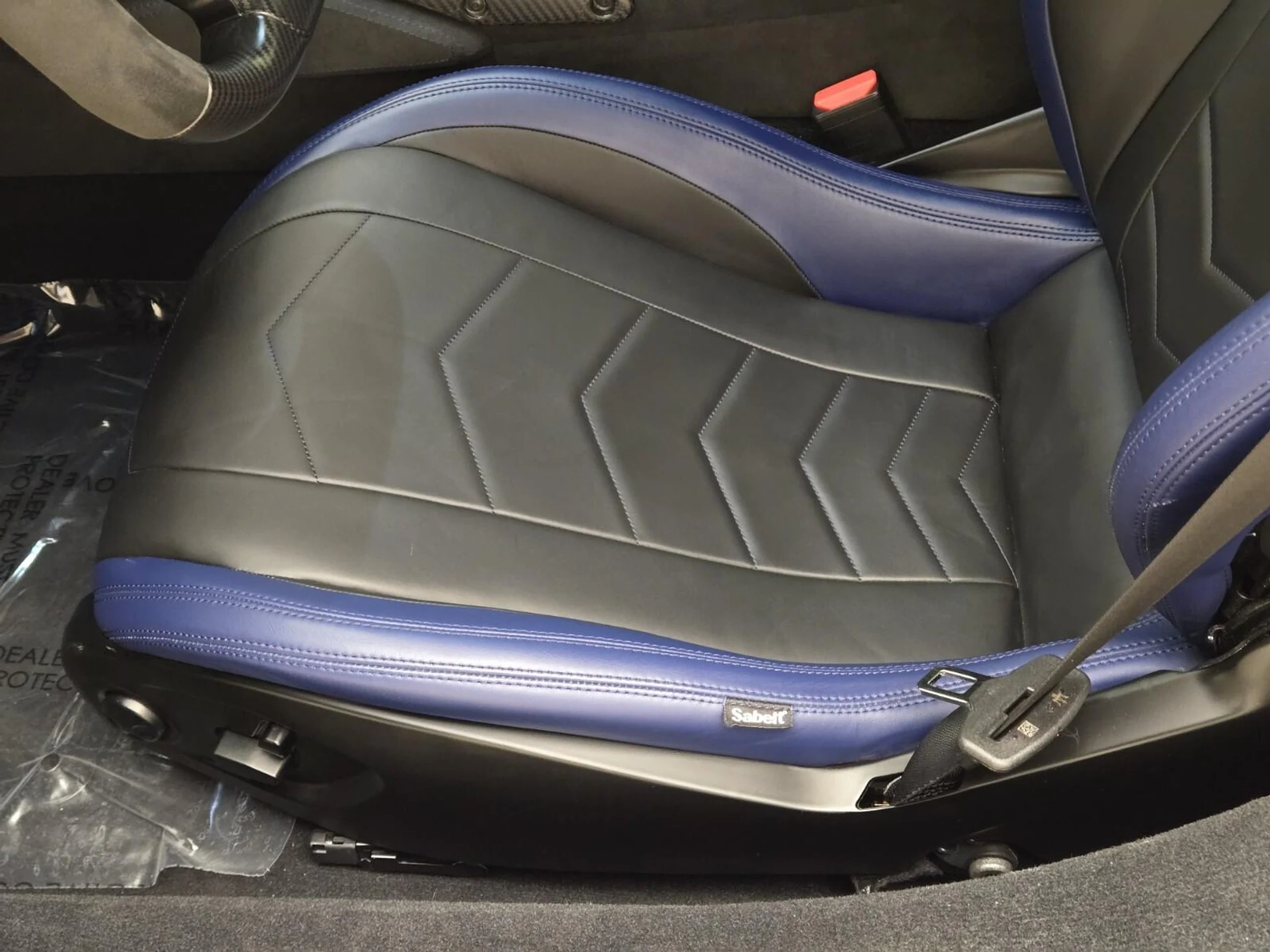 mph030_1685873801_Used_2023_Maserati_MC_20_1765868295_924242fcd8