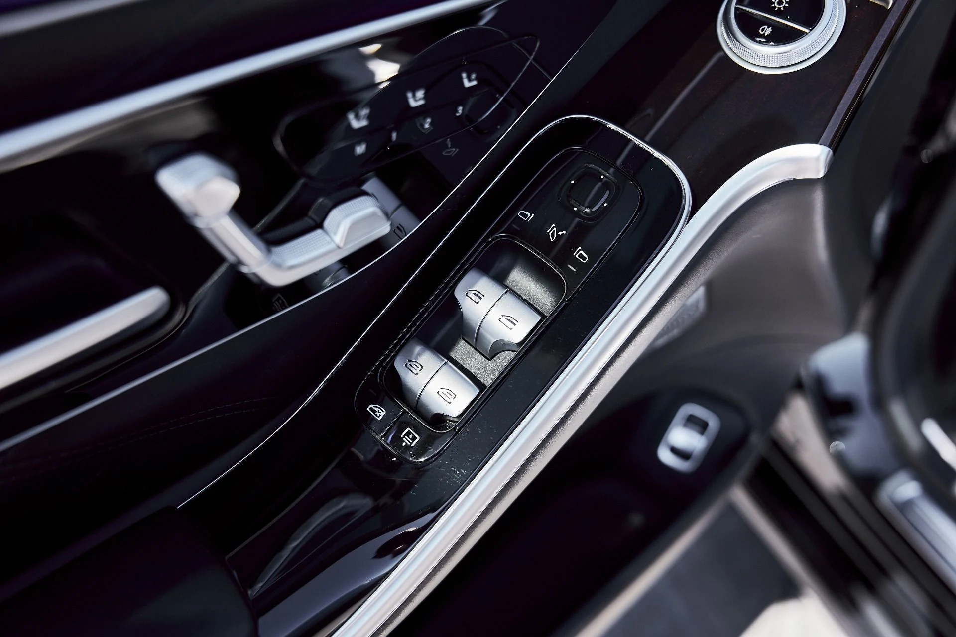 mph030_1686504390_Used_2021_Mercedes_Benz_S_Class_Maybach_S_580_1773278693_88a5b6b05a