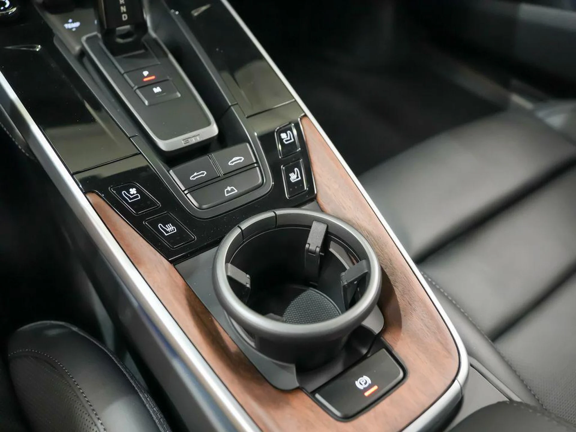 mph030_1687431129_upe_EXZ_Lz_Ow_Yfnk_Mh2u20a_ESLYNQ_d44e85e442