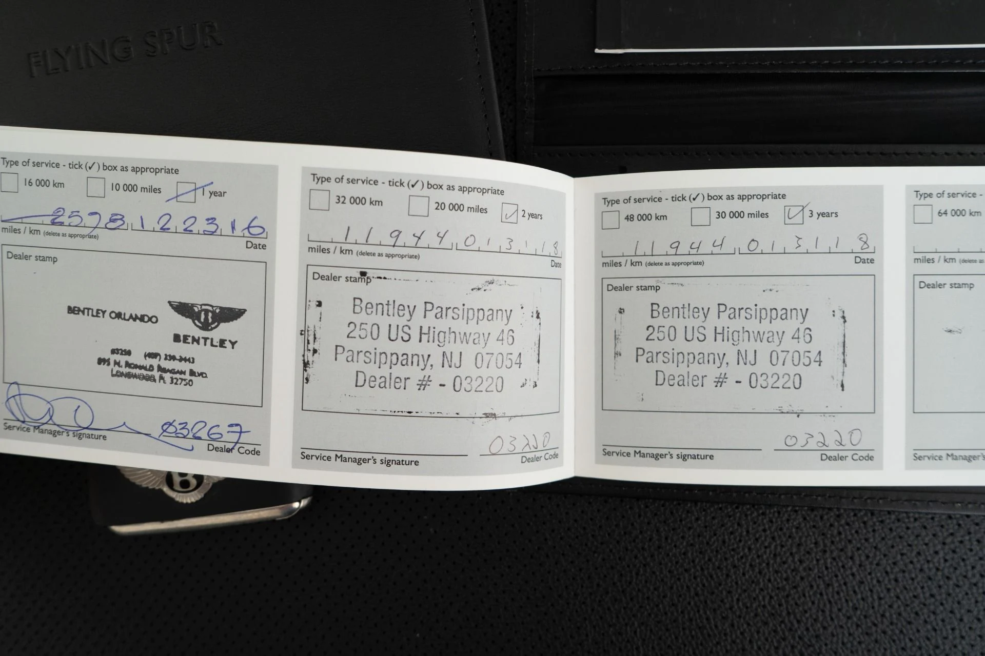 mph030_169429920_Used_2015_Bentley_Flying_Spur_W12_1759873235_5daab2c5eb