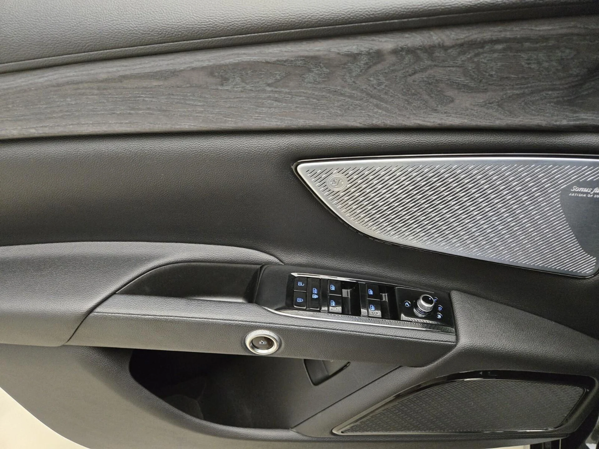 mph030_1695989488_Used_2023_Maserati_Grecale_GT_1763104562_c4c1148f1a