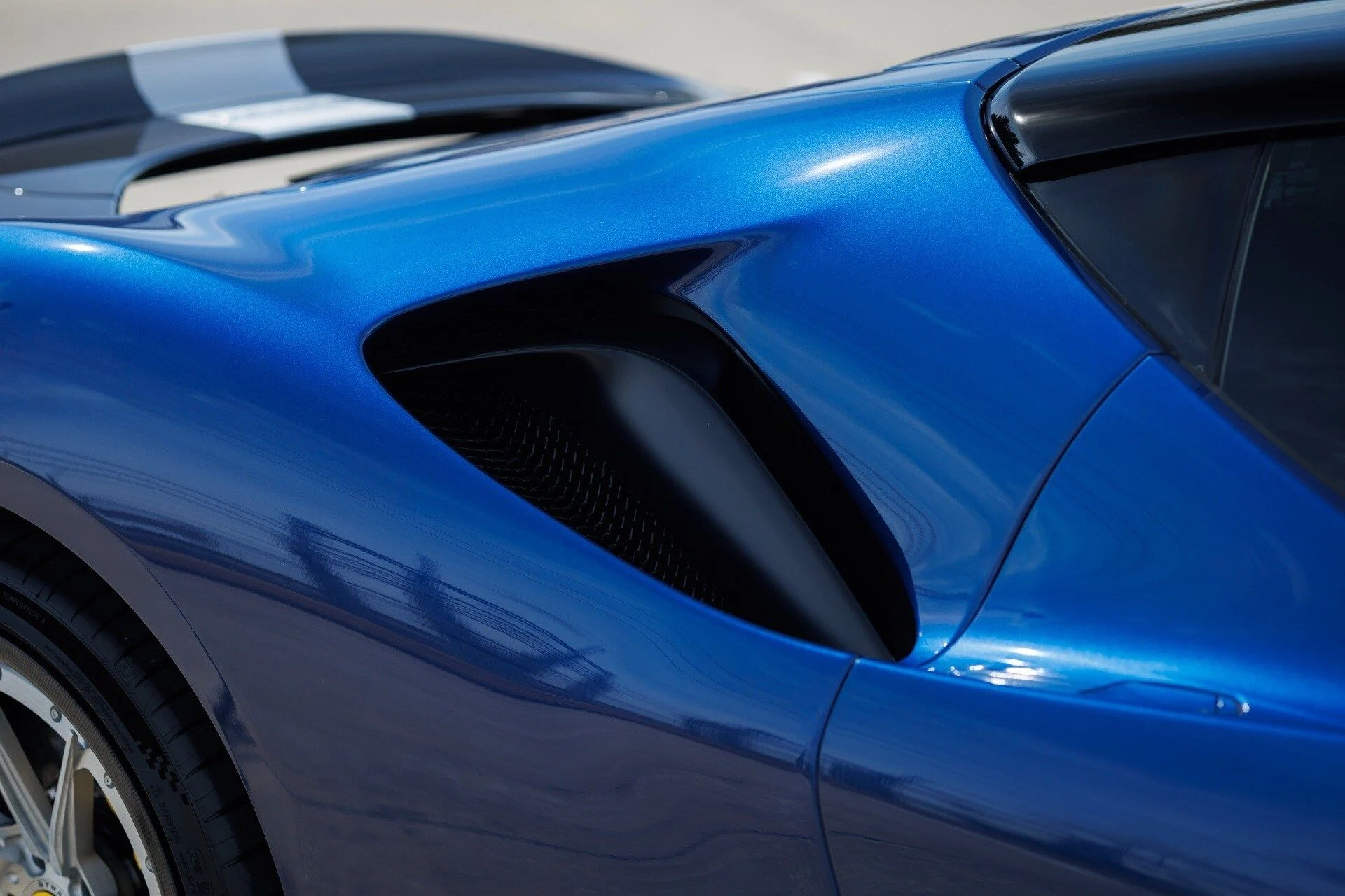 mph030_169822417_e781f45a9b7f039ee06dd1df8fc6563bx_6f2bbf6ec2