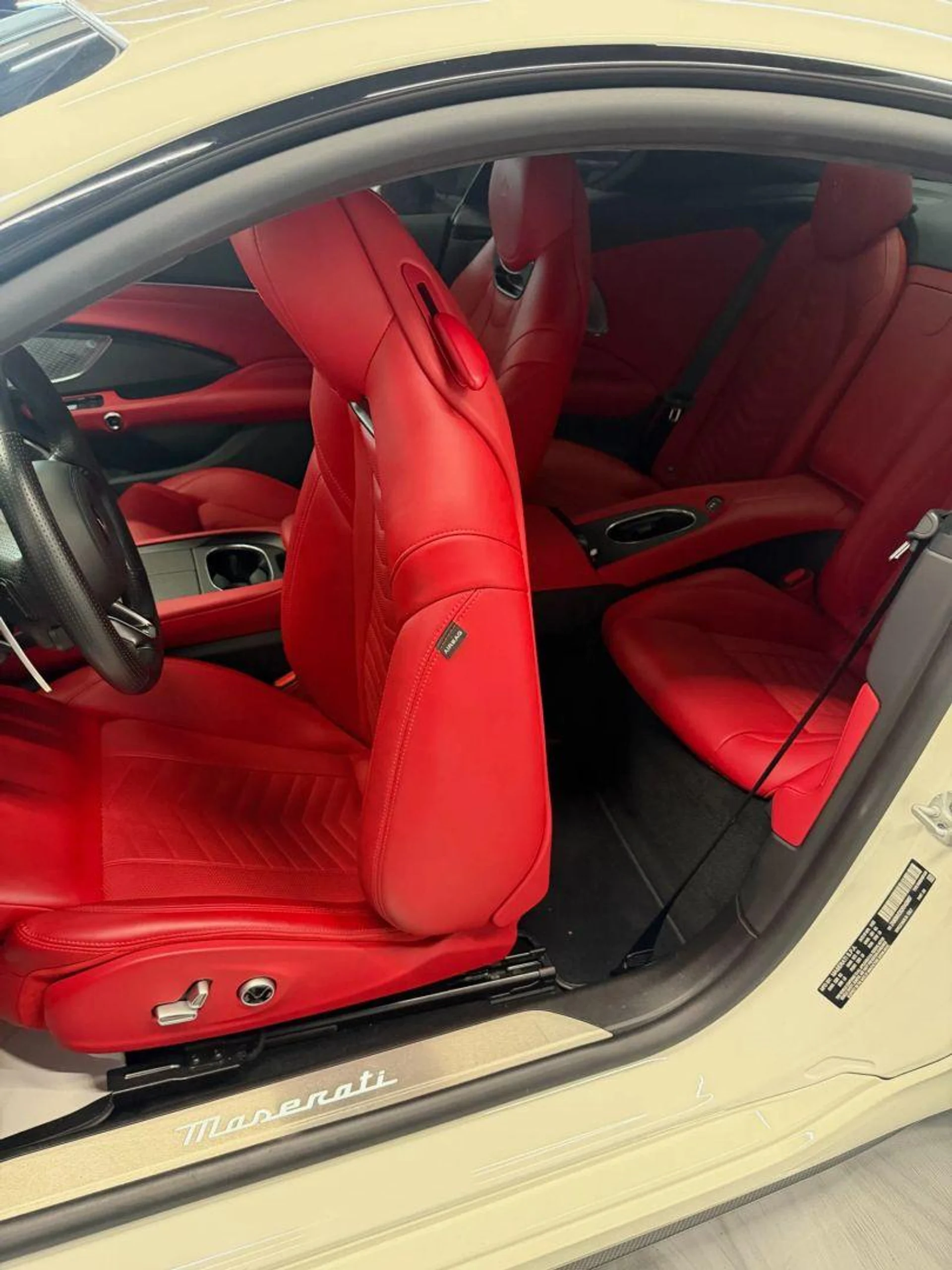 mph030_171170116_Used_2024_Maserati_Gran_Turismo_Trofeo_Coupe_2_D_1788497767_4a99065400
