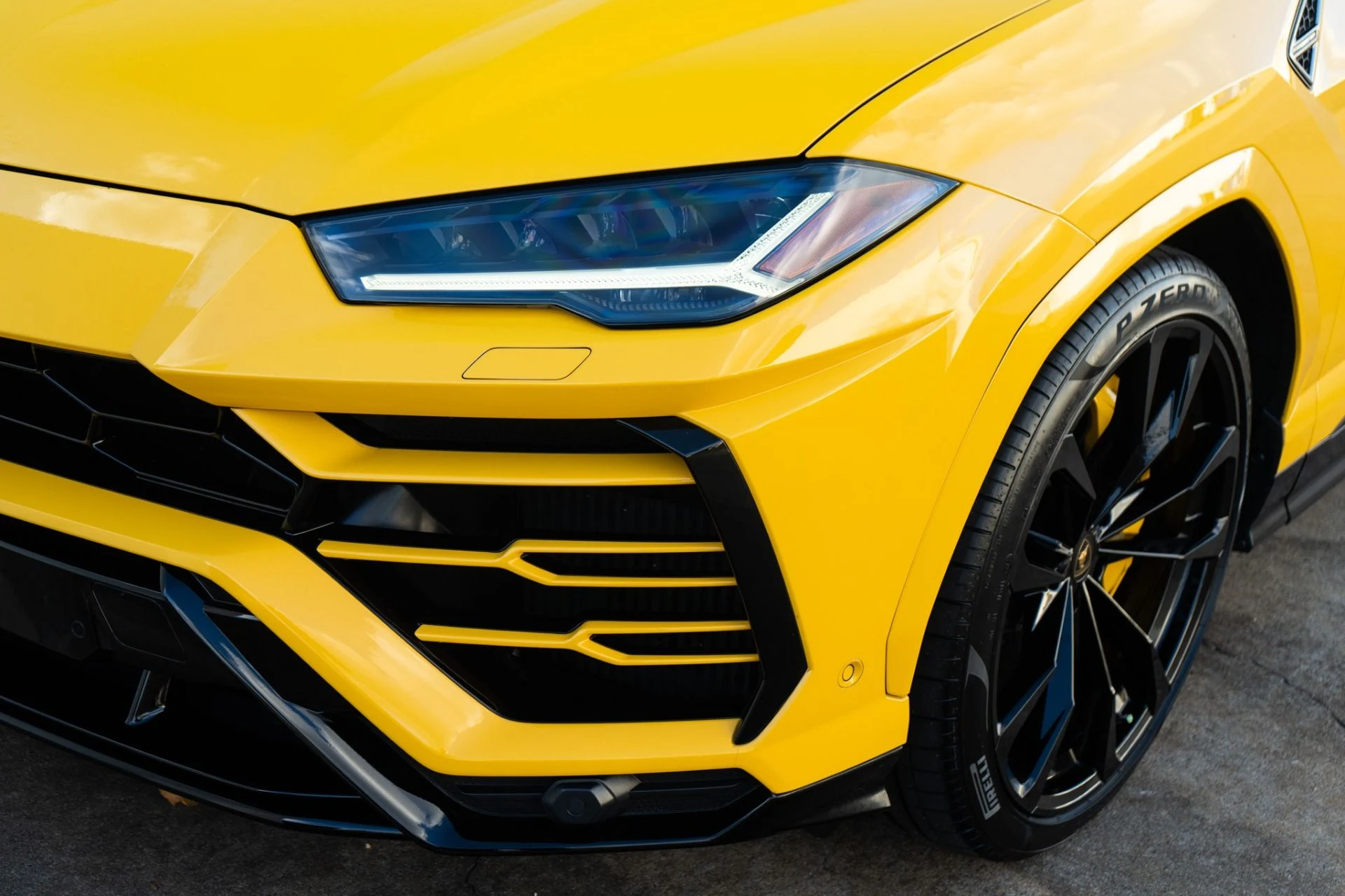 mph030_1716175576_Used_2021_Lamborghini_Urus_1770744627_78fc3830fd
