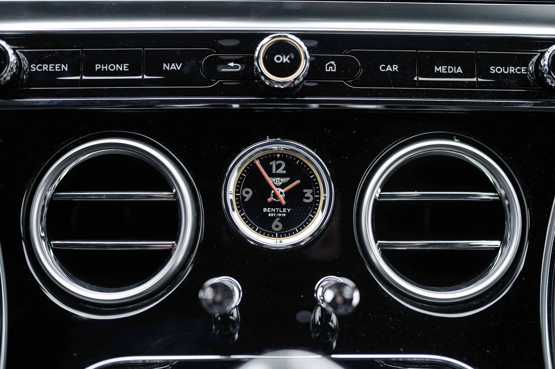 mph030_1725922969_220cf3e3d5d0428a8d27d8a4dca9da84_c5474c9587