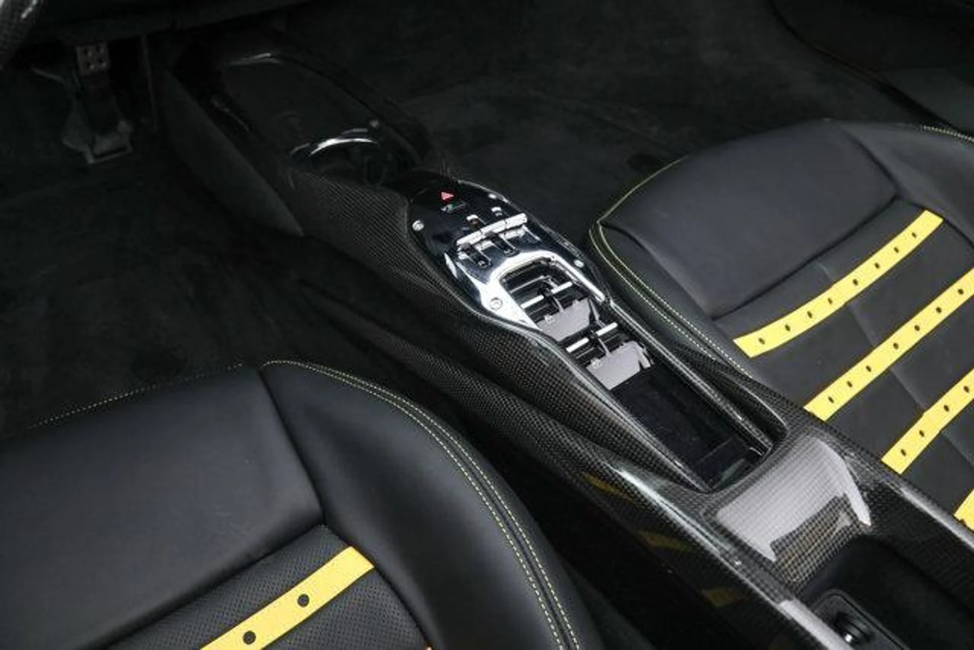 mph030_1739632872_8_G94_Bgad9_Ym_Ol_Y0g_YVQ_Ix_Hm7_VDM_c57f194b10