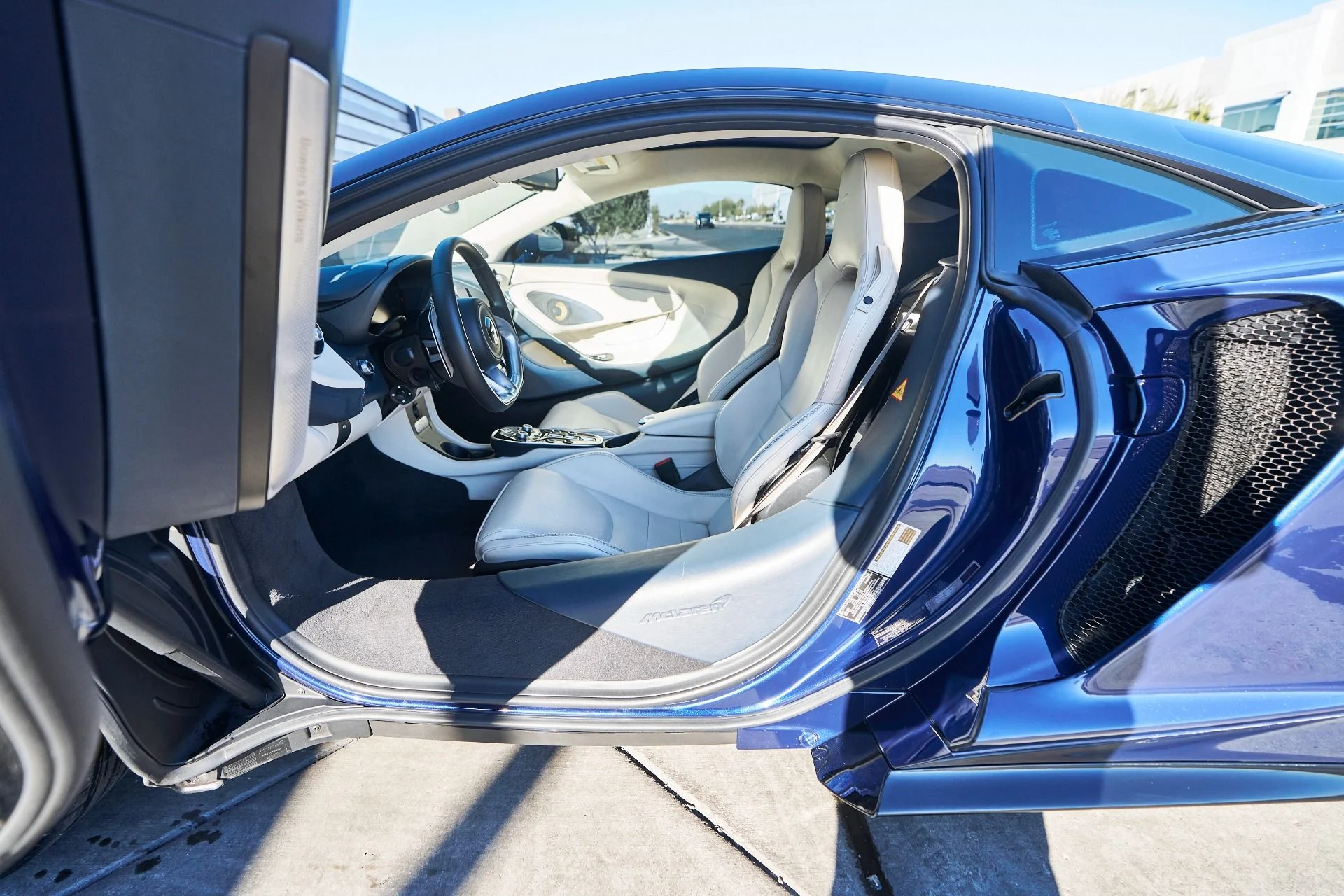 mph030_1742611218_Used_2022_Mc_Laren_GT_Base_1765245112_6409249170