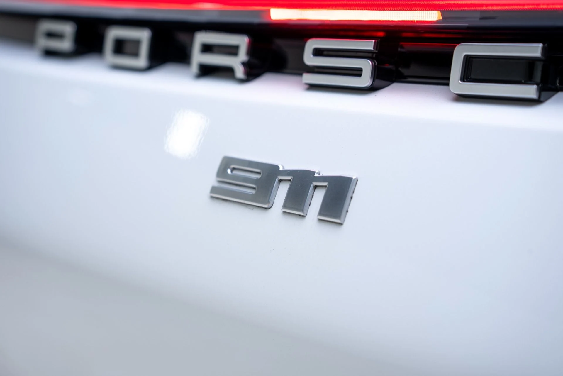 mph030_1762250004_Used_2020_Porsche_911_Carrera_1769107199_c3e921f5e0