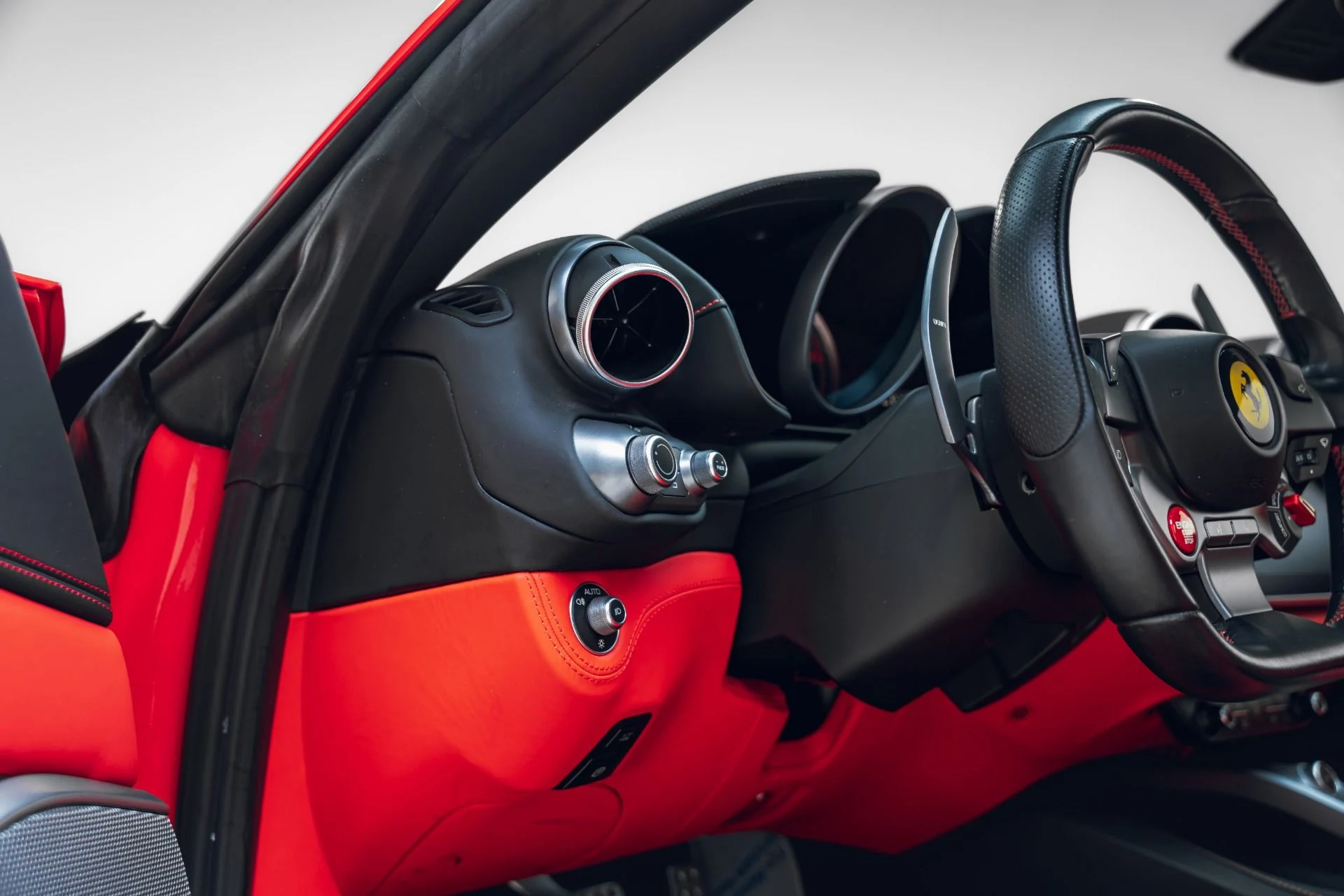 mph030_1764986235_Used_2019_Ferrari_Portofino_1781556057_70bb65c80e