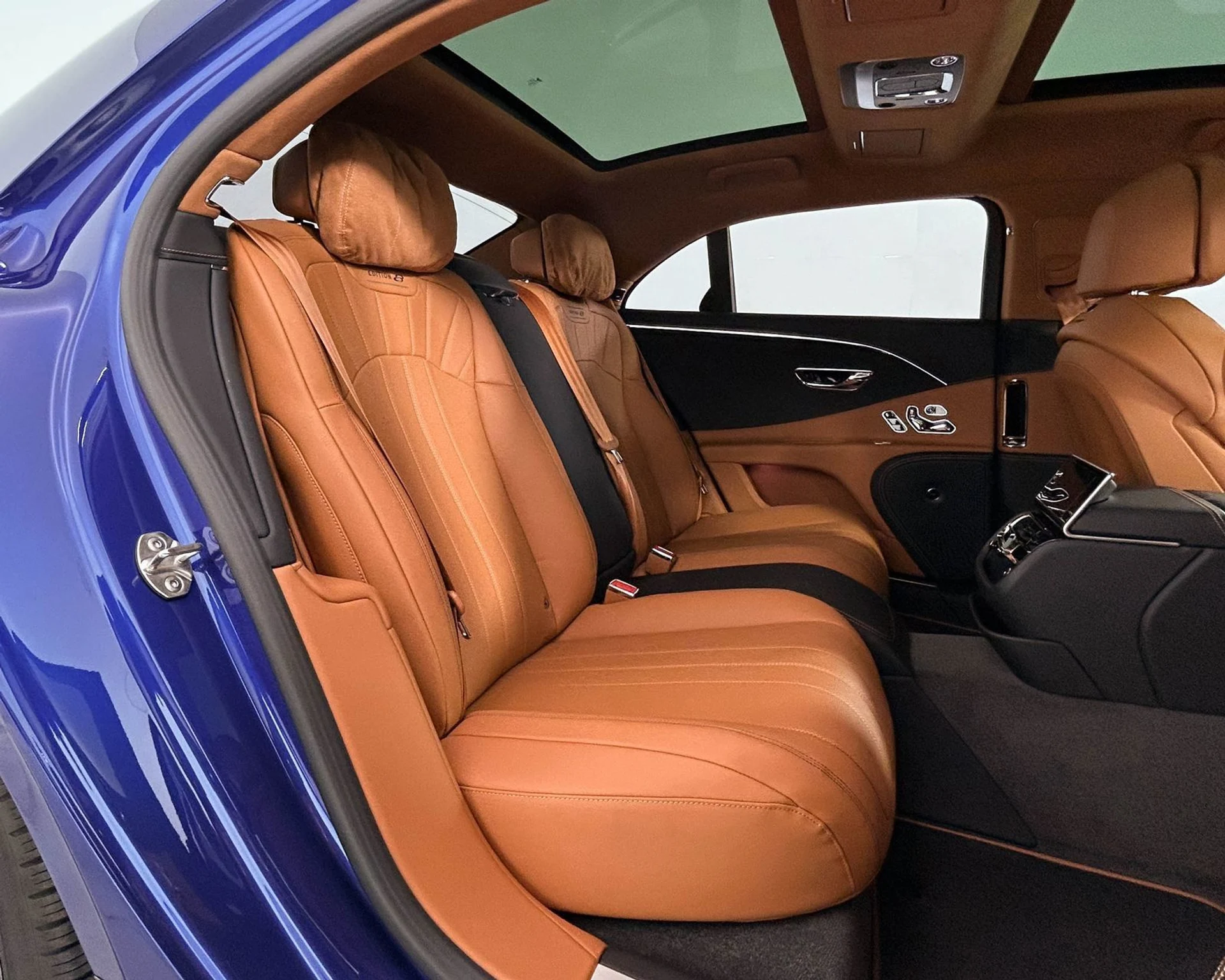 mph030_177943228_909e1fcaa3964adaa93bdc516ee34090_cd296ebf23