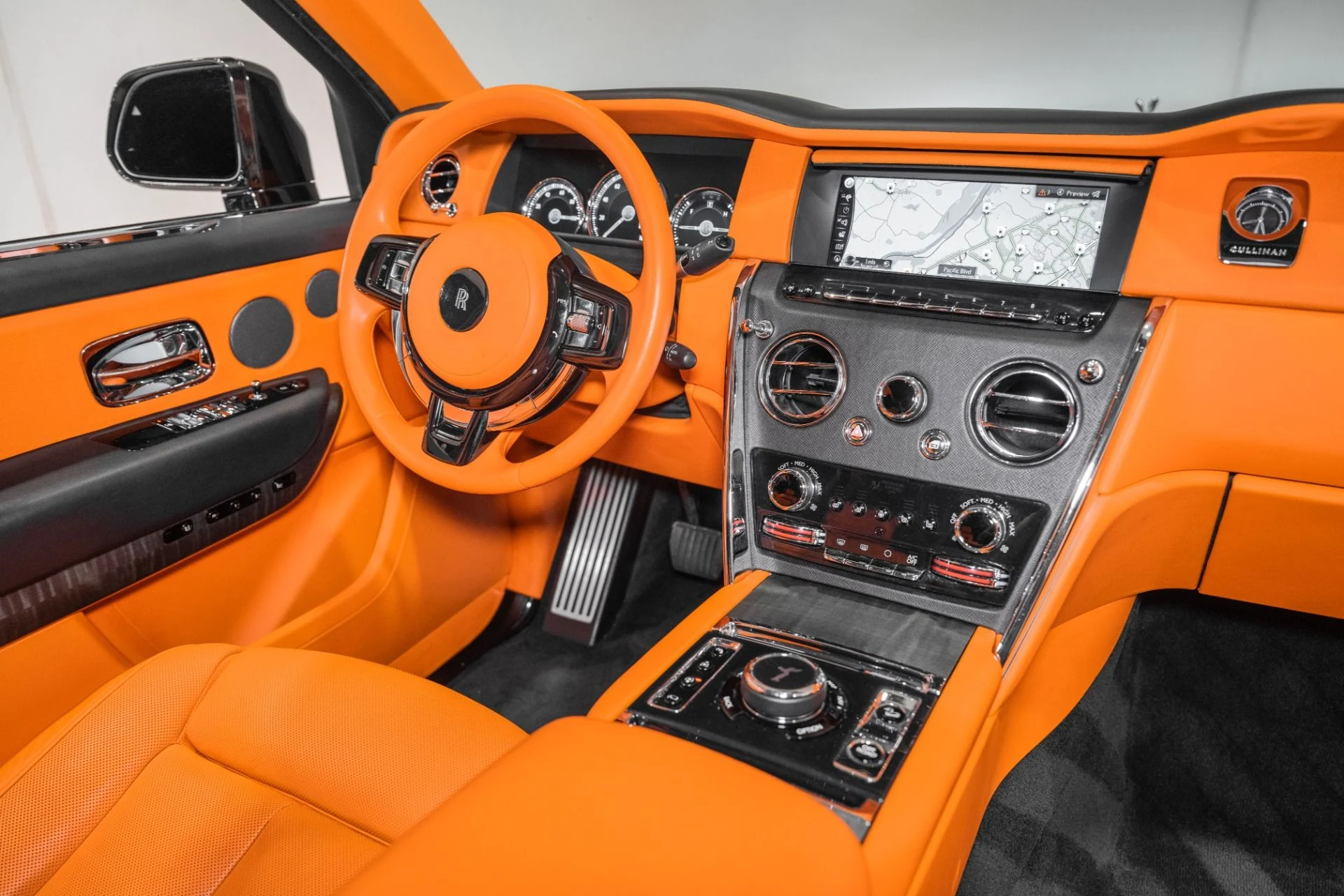 mph030_1786625750_Used_2020_Rolls_Royce_Cullinan_1773160473_bfd1ae6eda