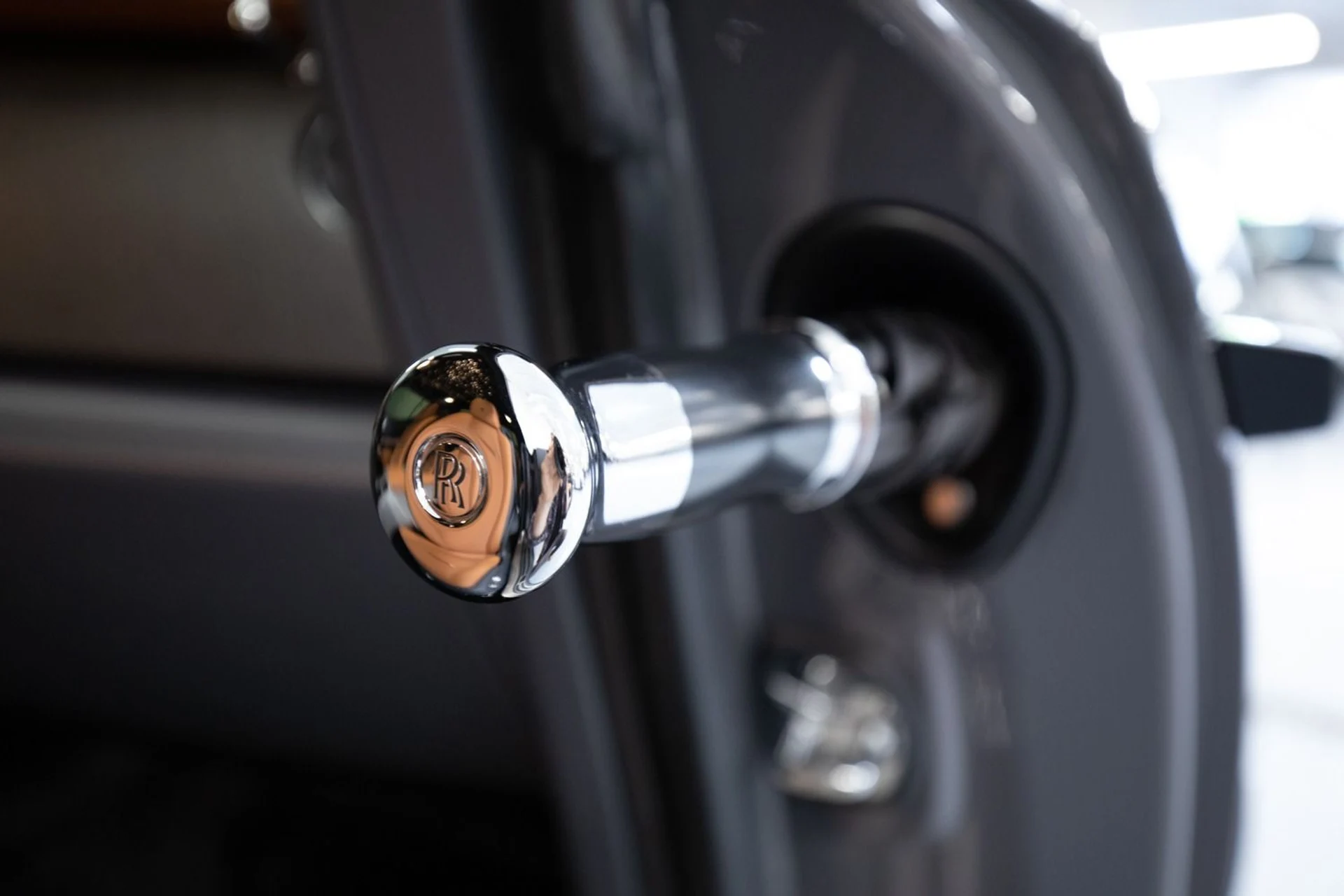 mph030_1789433646_Used_2018_Rolls_Royce_Wraith_Luminary_Collection_1708563018_04256b8825