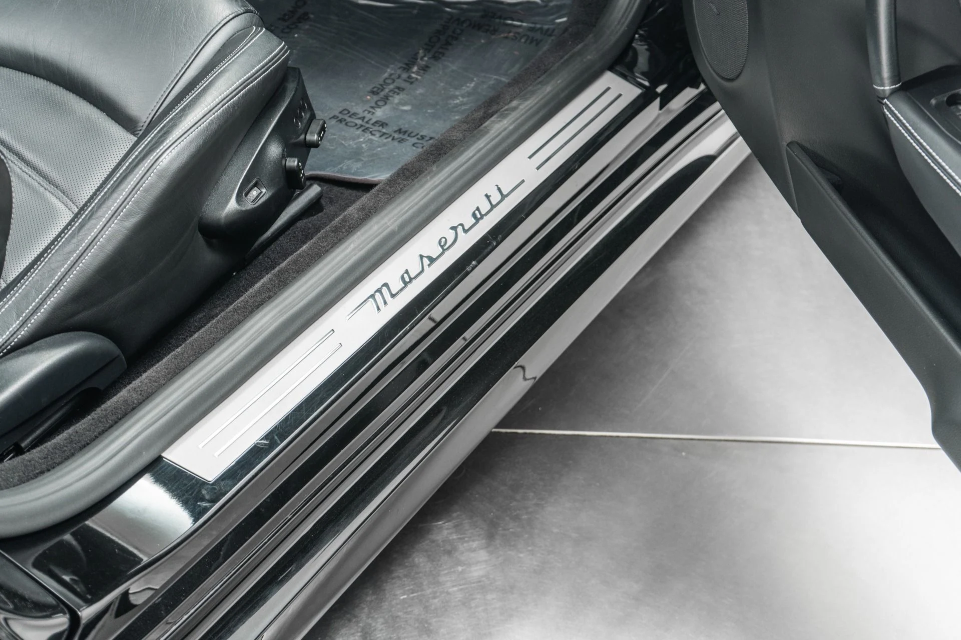 mph030_1797290589_Used_2014_Maserati_Gran_Turismo_Convertible_MC_Special_Order_Paint_Sport_Exhaust_1776271961_b3b1c4357f