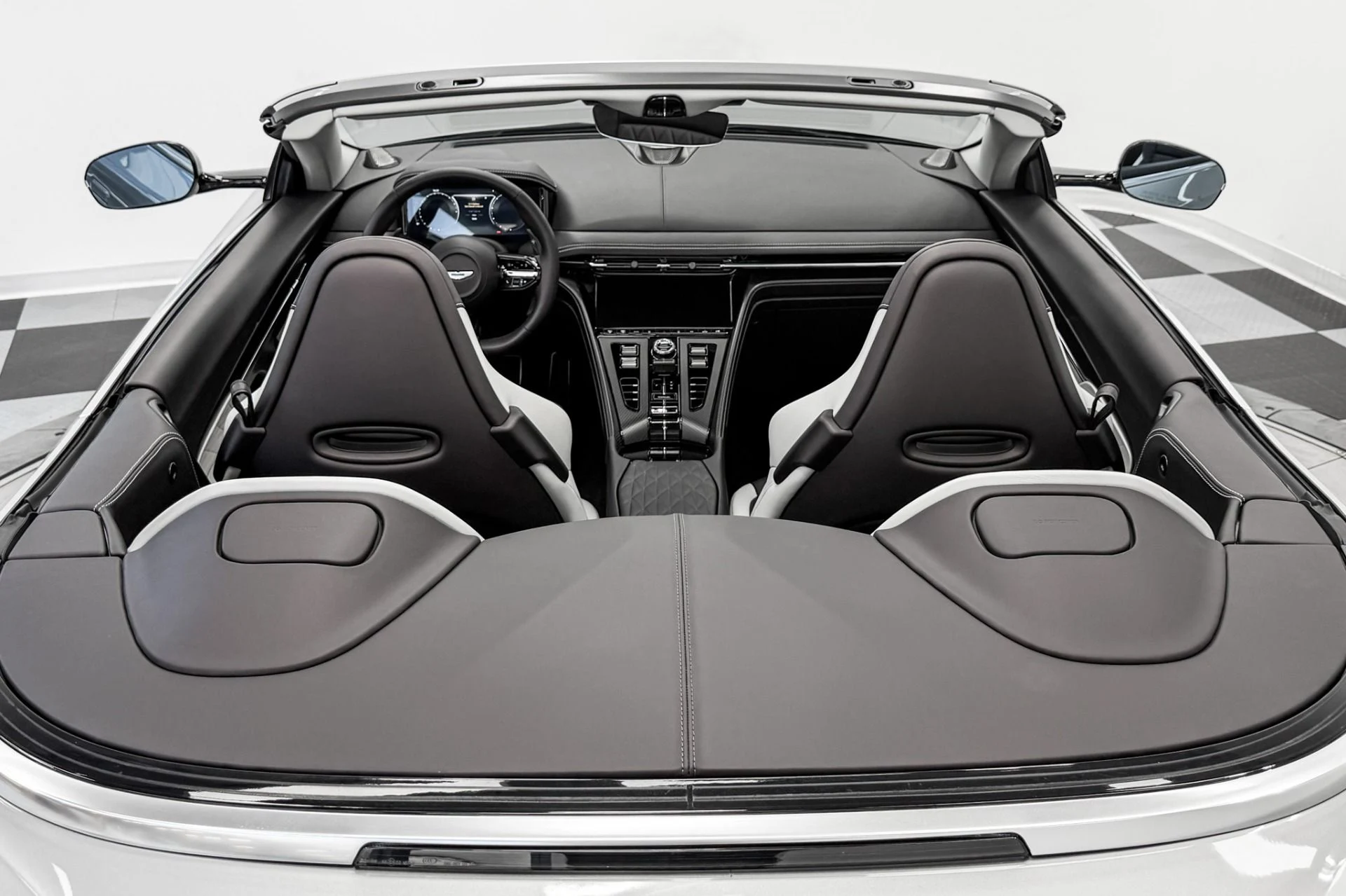mph030_1802831804_Used_2025_Aston_Martin_DB_12_Volante_Duotone_interior_Bowers_and_Wilkins_Audio_Nearly_New_1789749797_44d0f32231
