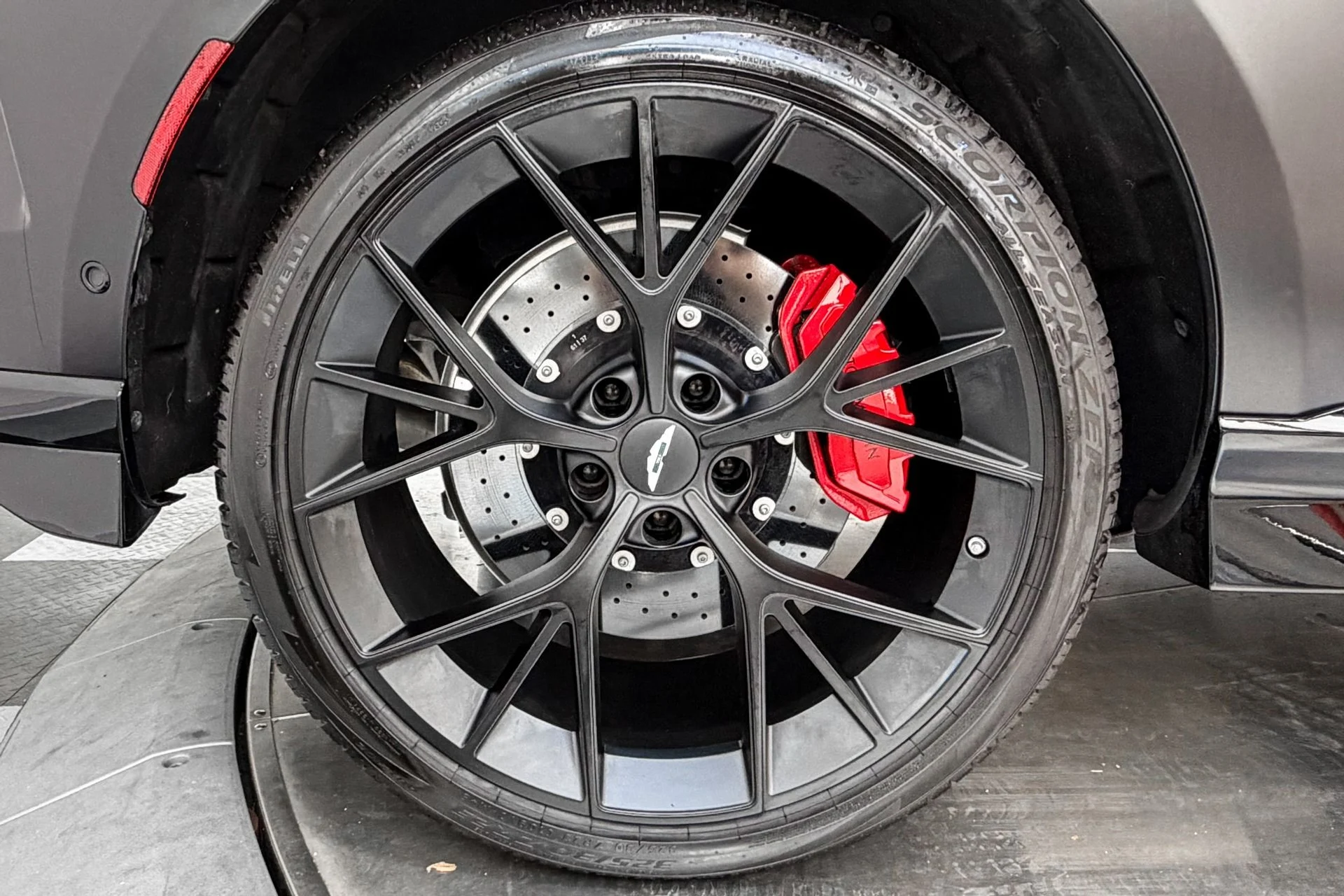 mph030_1803328110_Used_2025_Aston_Martin_DBX_707_23_Inch_Wheels_Matte_Paint_Protection_Film_697_Horsepower_1782413999_71e3726c9b