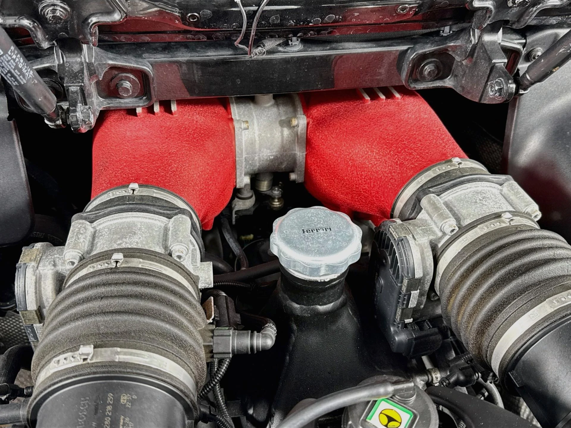 mph030_1807068969_Used_2012_Ferrari_458_Spider_1790030297_11e34be6b7
