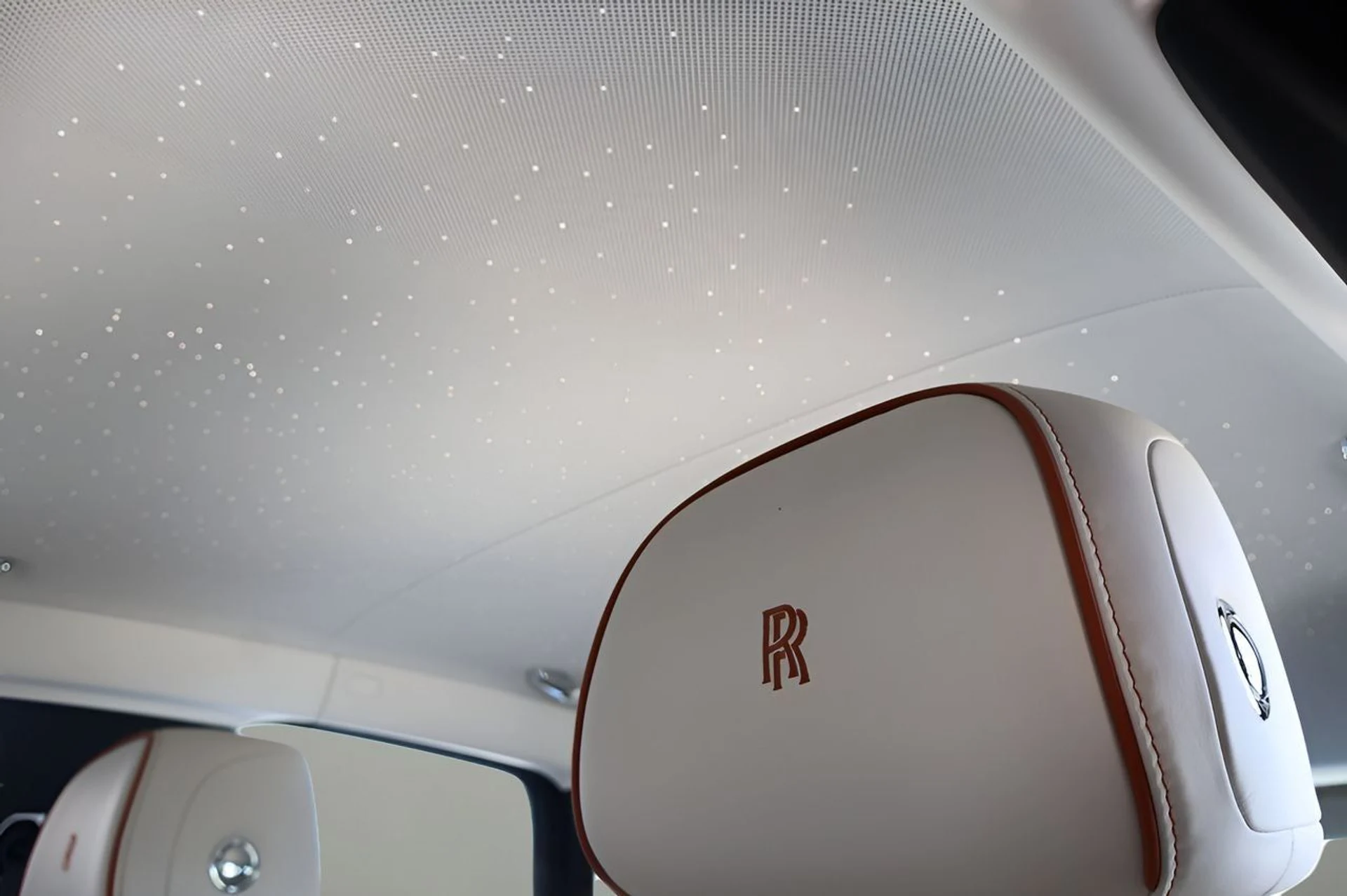 mph030_1811729886_31_f2ae18b3ef