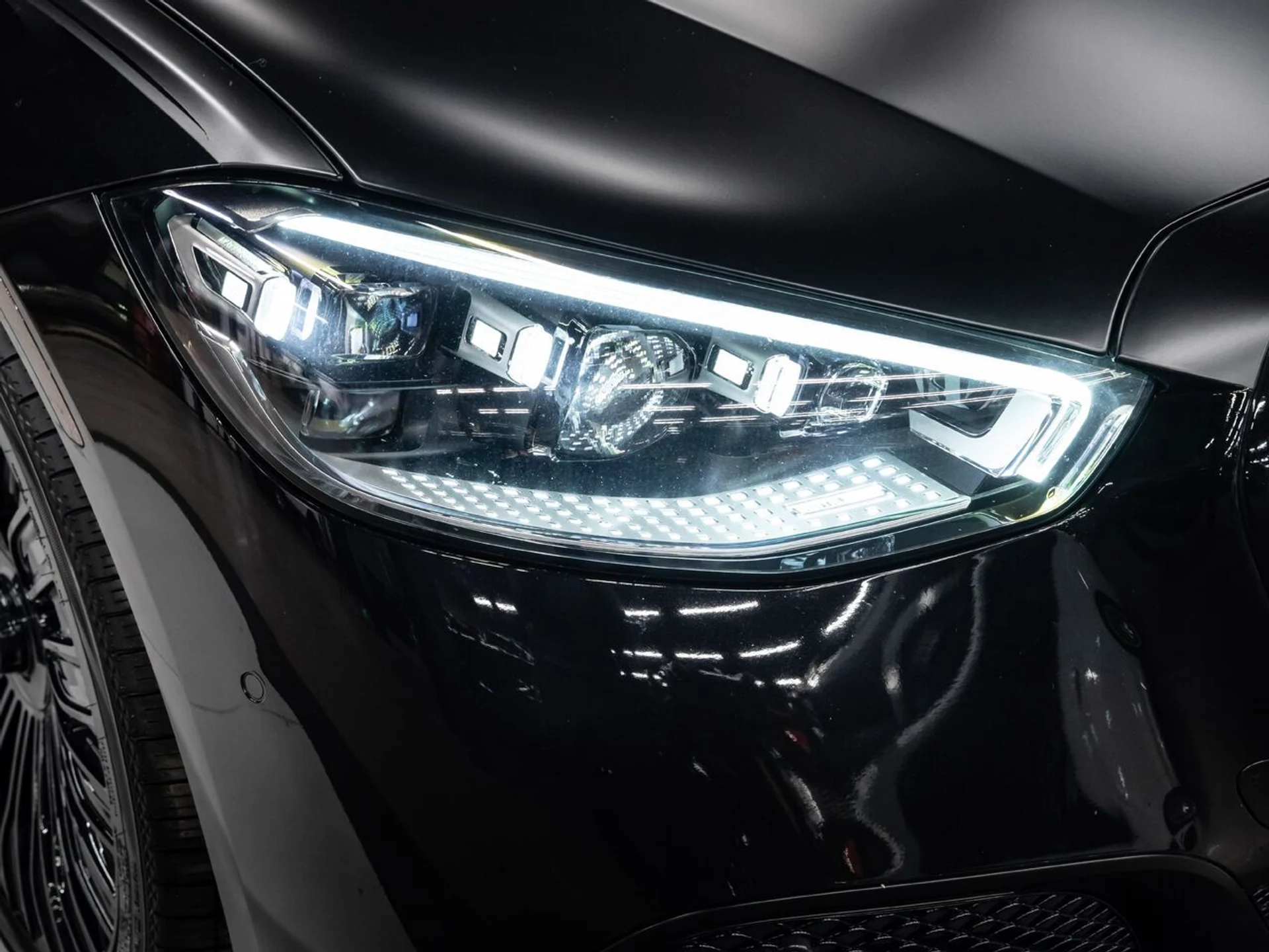 mph030_1816427066_mercedes_benz_s_class_2023_a7c0b0dd74