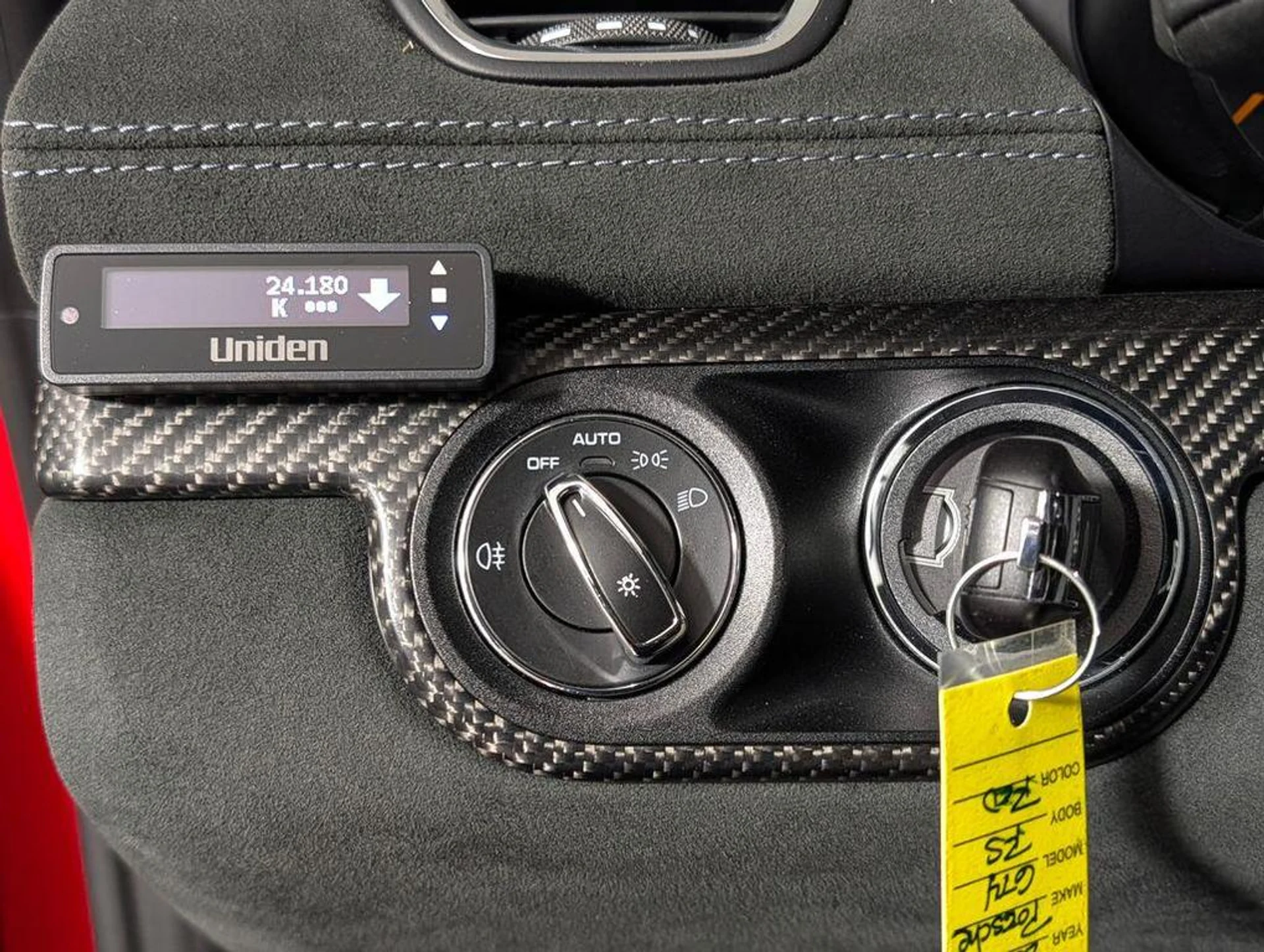 mph030_182916678_pz_YX_Mon_4_Jm_Id_R_Xp5_Pw_VMOM_672w_2a963f93da