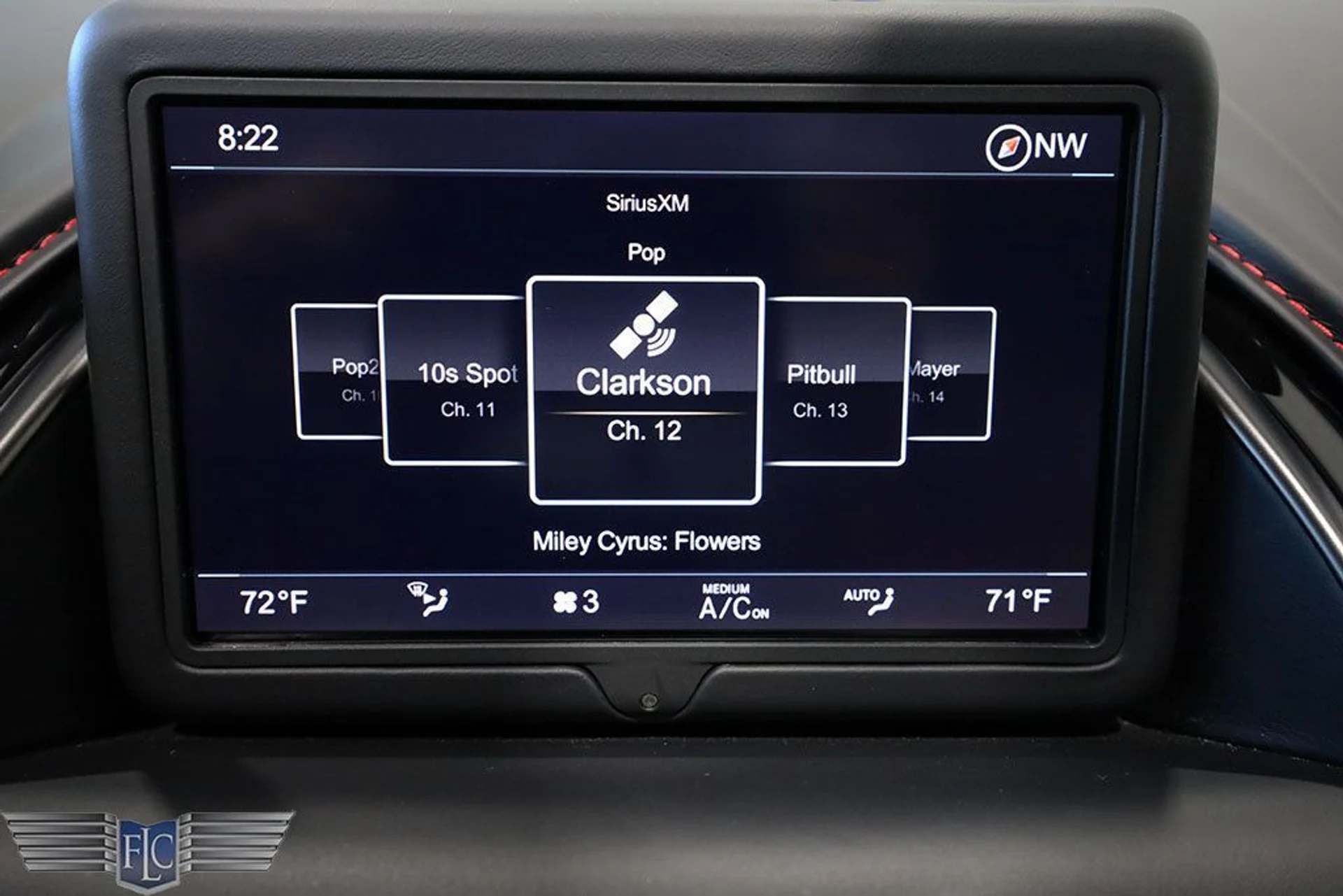 mph030_1829846647_used_2022_aston_martin_dbs_superleggeracoupe_9689_22952406_31_1024_0c51d7cfb1