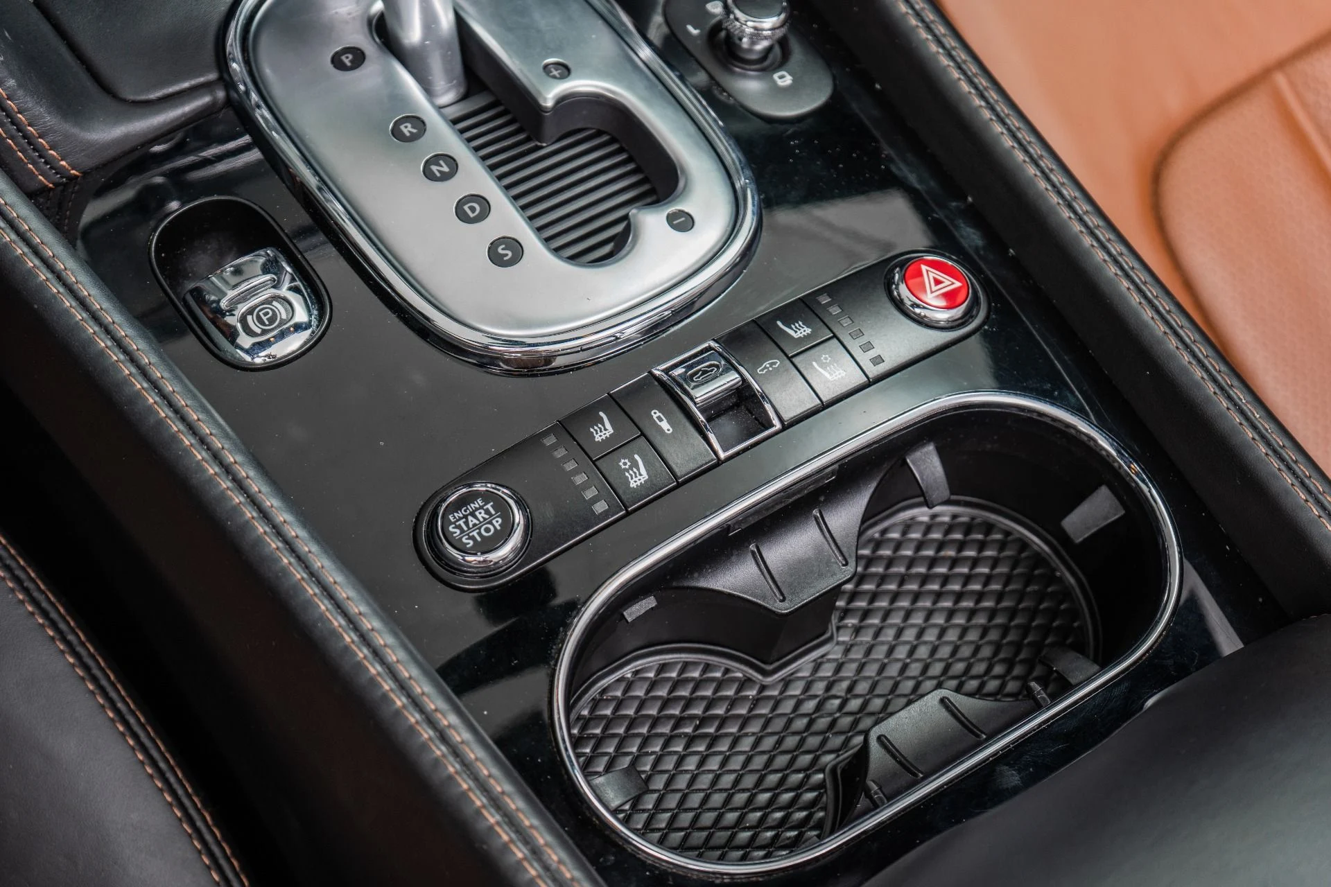 mph030_1830484280_Used_2014_Bentley_Continental_GTC_V8_Color_Specification_Naim_Audio_1791232488_e416000386