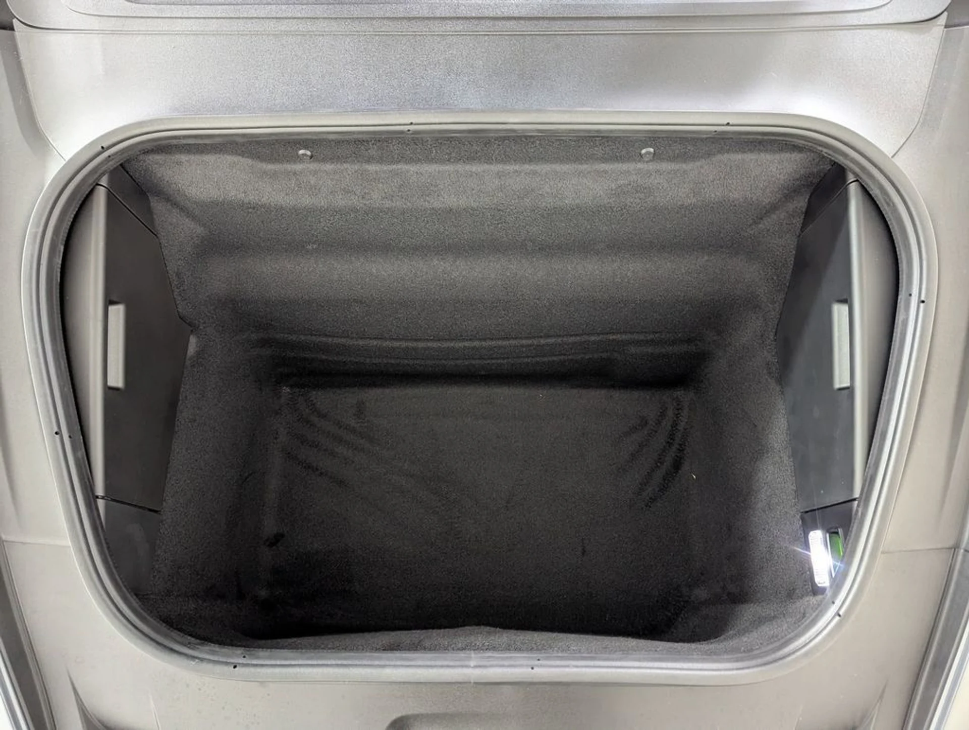 mph030_185053918_bfe0e0a9f33f1903f53bb51b0a310ba3x_09c26ac6f6