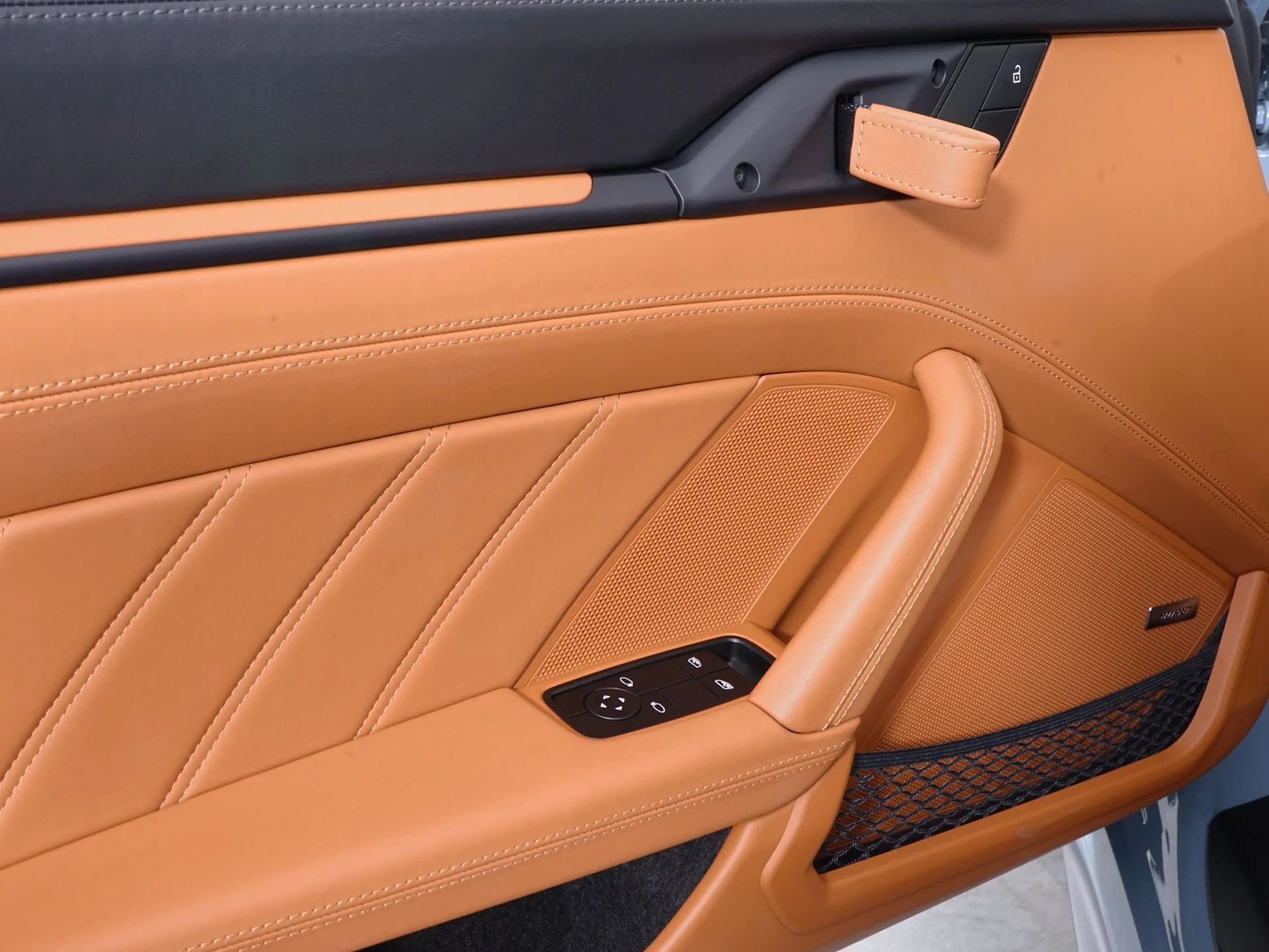 mph030_1858218830_a6d7aa8f36812757a412d598ebbc6efdx_efdc4ac4f9