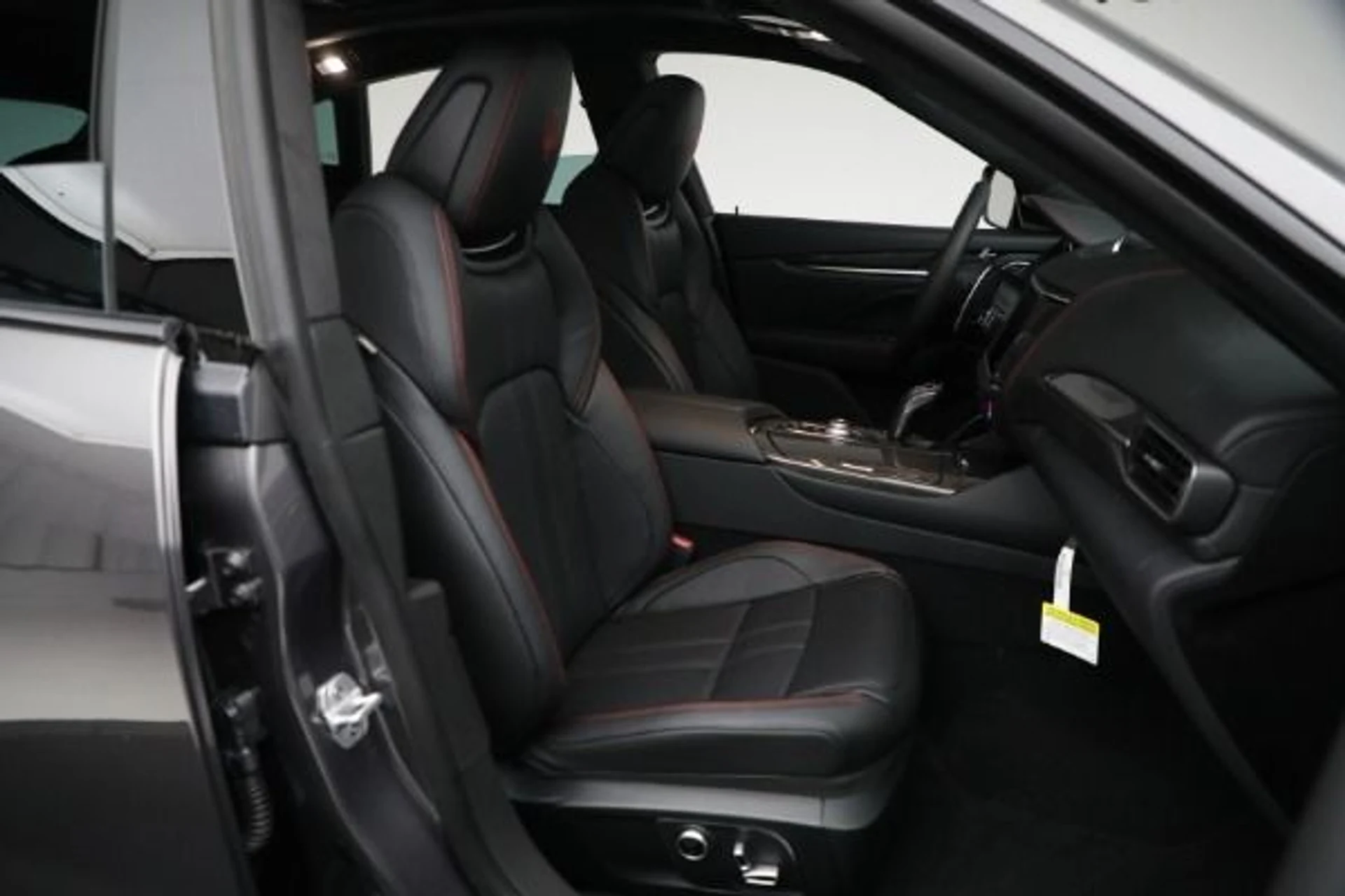 mph030_1861078462_New_2024_Maserati_Levante_Modena_Ultima_19768c2d4e