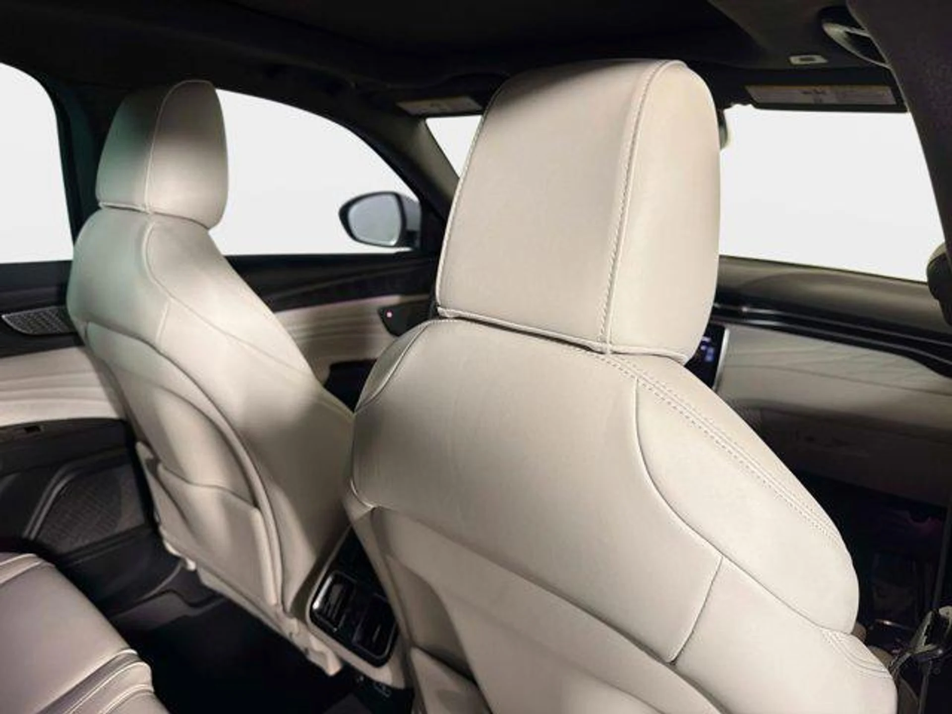 mph030_1861110437_Cu_Eh_GCJQNRB_4if_X_Eb_Lxs_Mq_L_Kk_EM_95ed969565