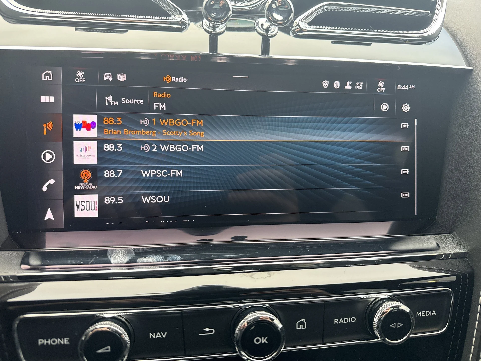 mph030_1870789737_021e3013c774d0c9379a9cc263ac72c4x_28af66b31d