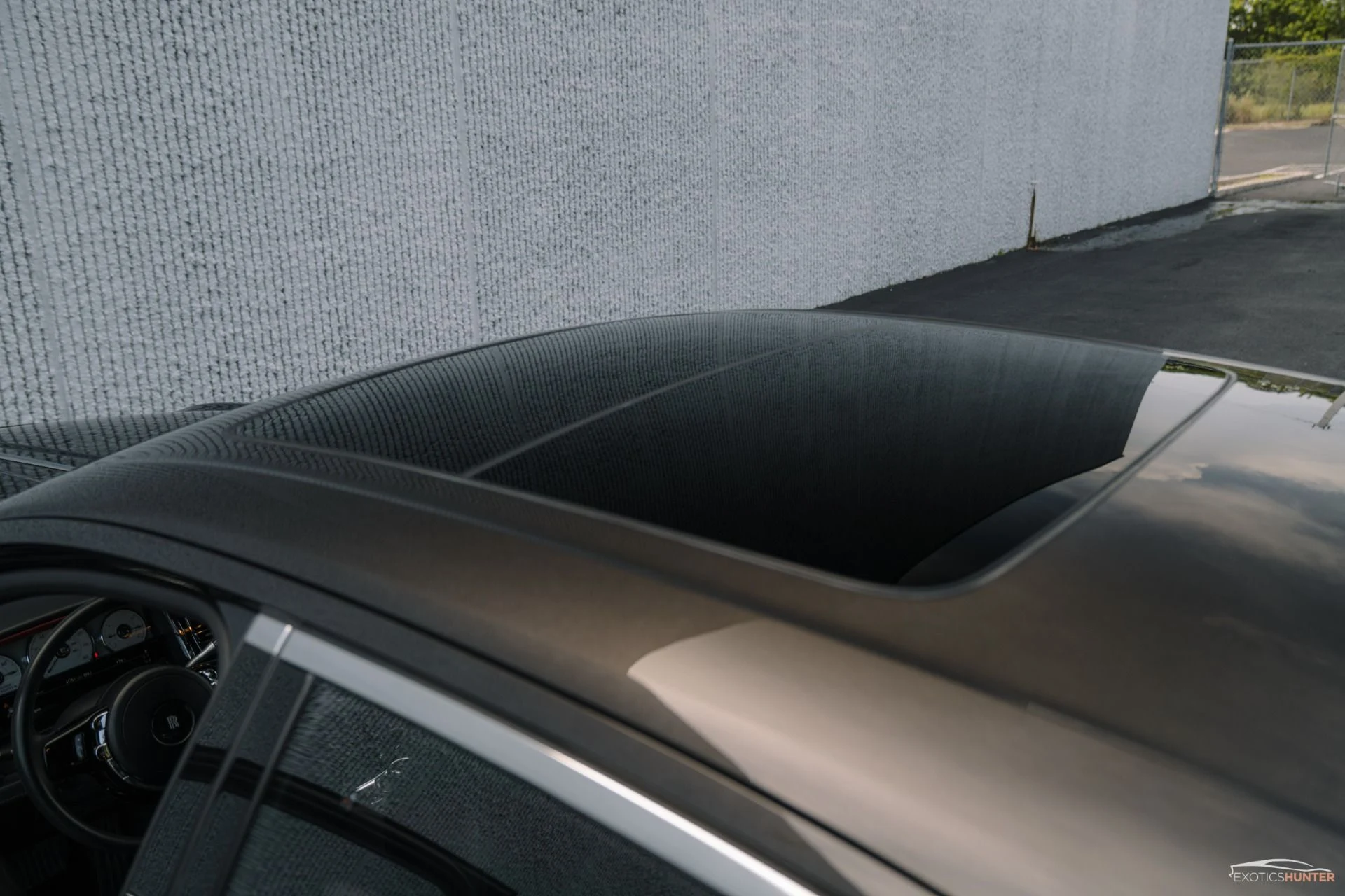 mph030_1872444089_Used_2015_Rolls_Royce_Ghost_w_Rear_Theatre_Picnic_Tables_1754343563_09a9eb737a