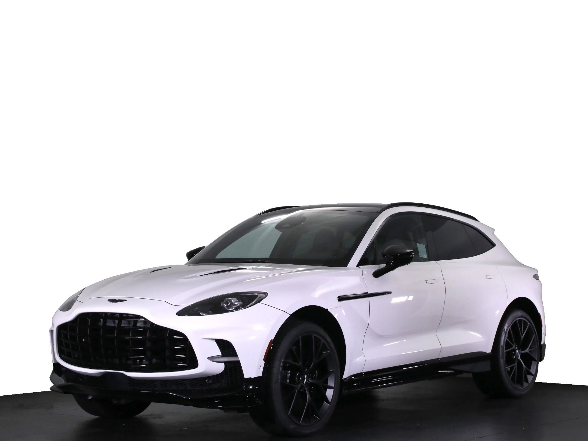 mph030_1877323697_New_2025_Aston_Martin_DBX_707_1758482627_60bfd20c16