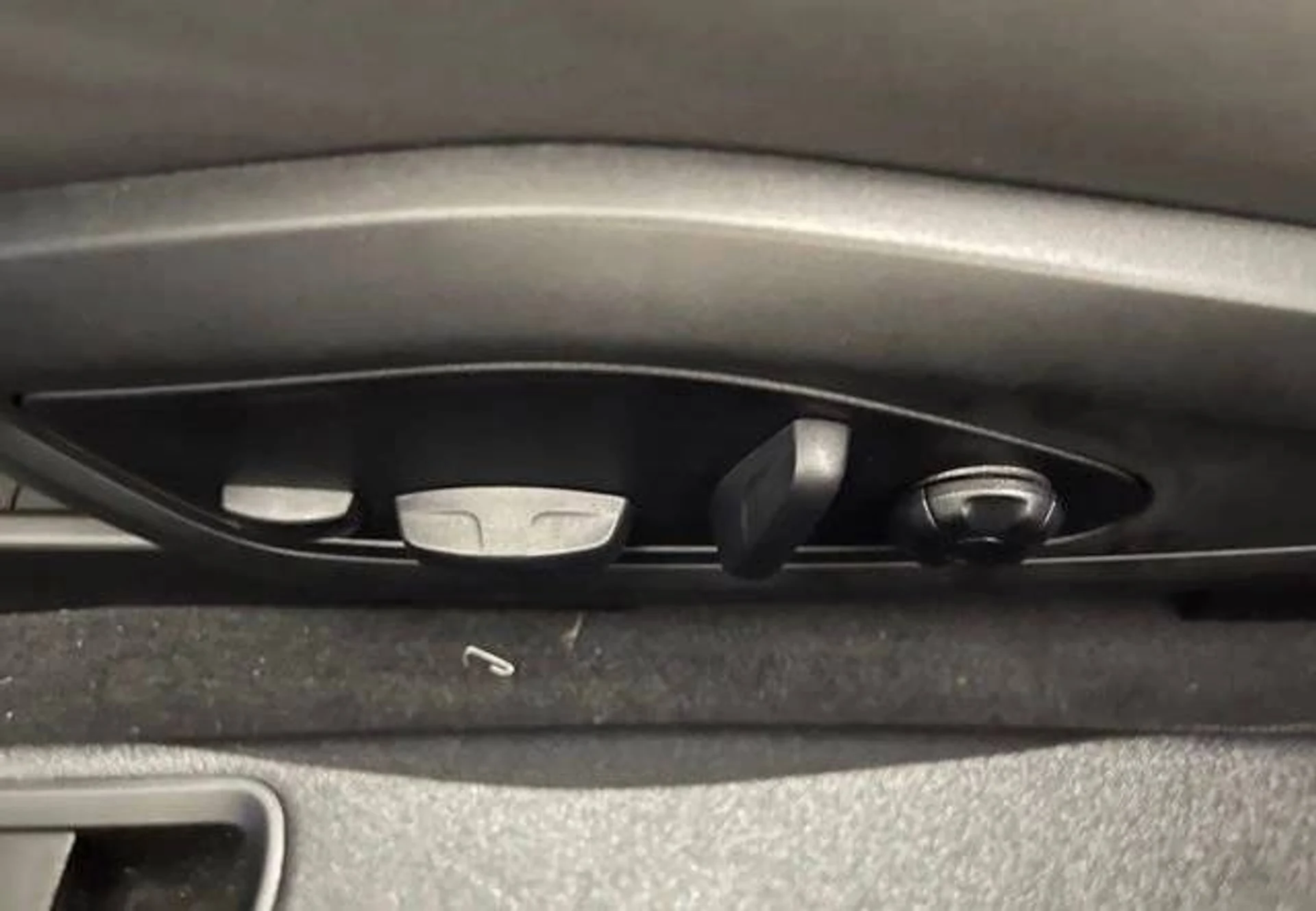 mph030_1882237931_79396a36427d63e90ad89cd88251e239x_af421ba232