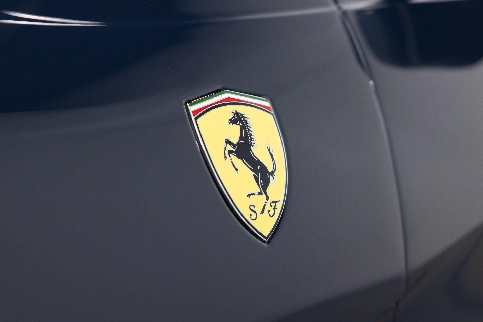 mph030_1884969514_Used_2021_Ferrari_812_GTS_1783777400_99cb3a6ad7