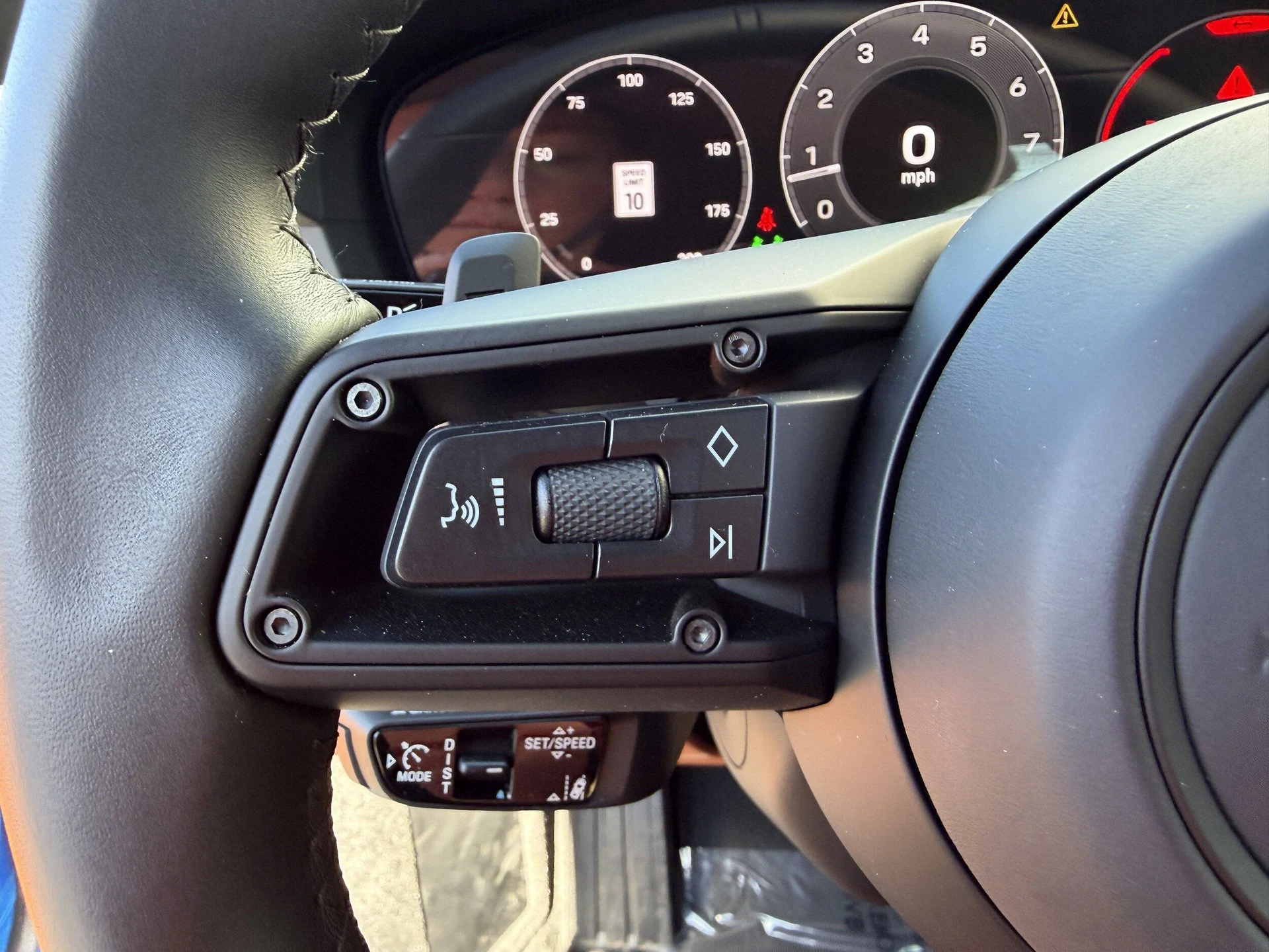 mph030_189026021_e740cb224f78cff7c7531a3b1031ca2ex_419df17519