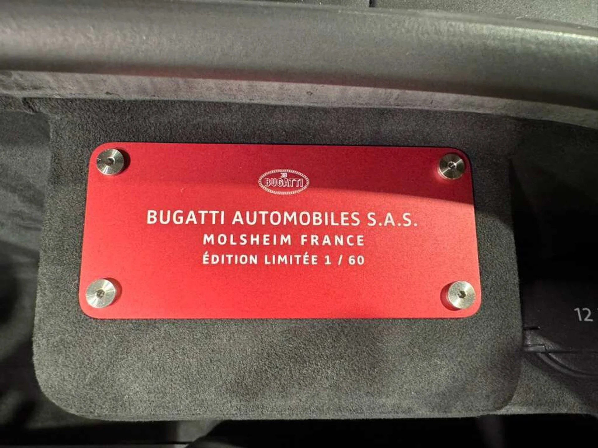 mph030_1890993950_1c8cba6f833acdb146a95f11456910c1_6392a67235