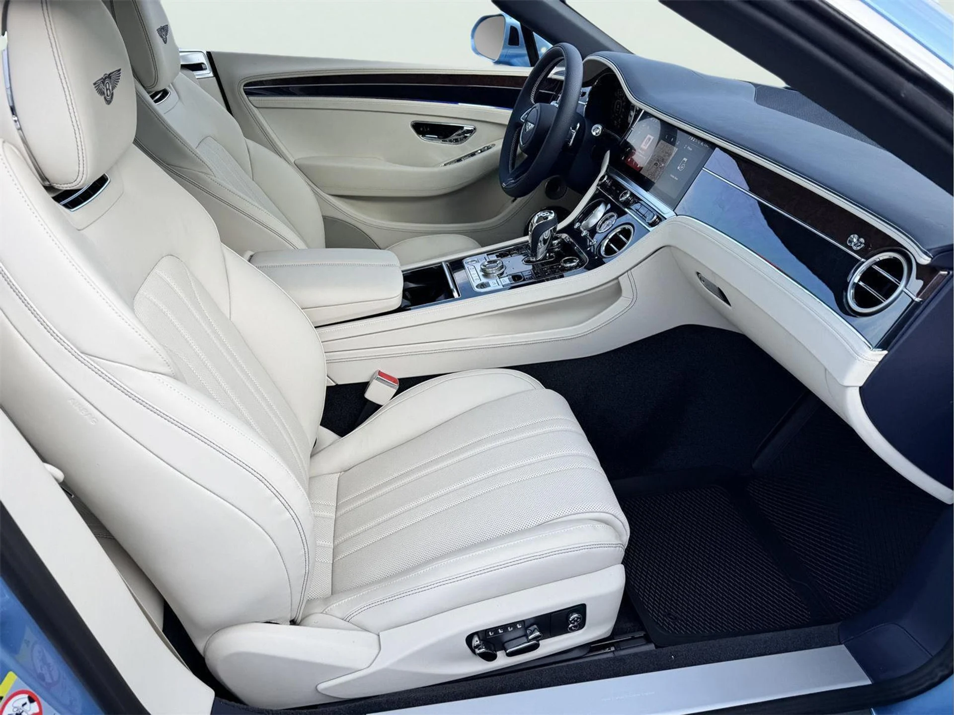 mph030_1900647785_f48bc9913a3c245a64c43a51513a98d4_49a549ae80