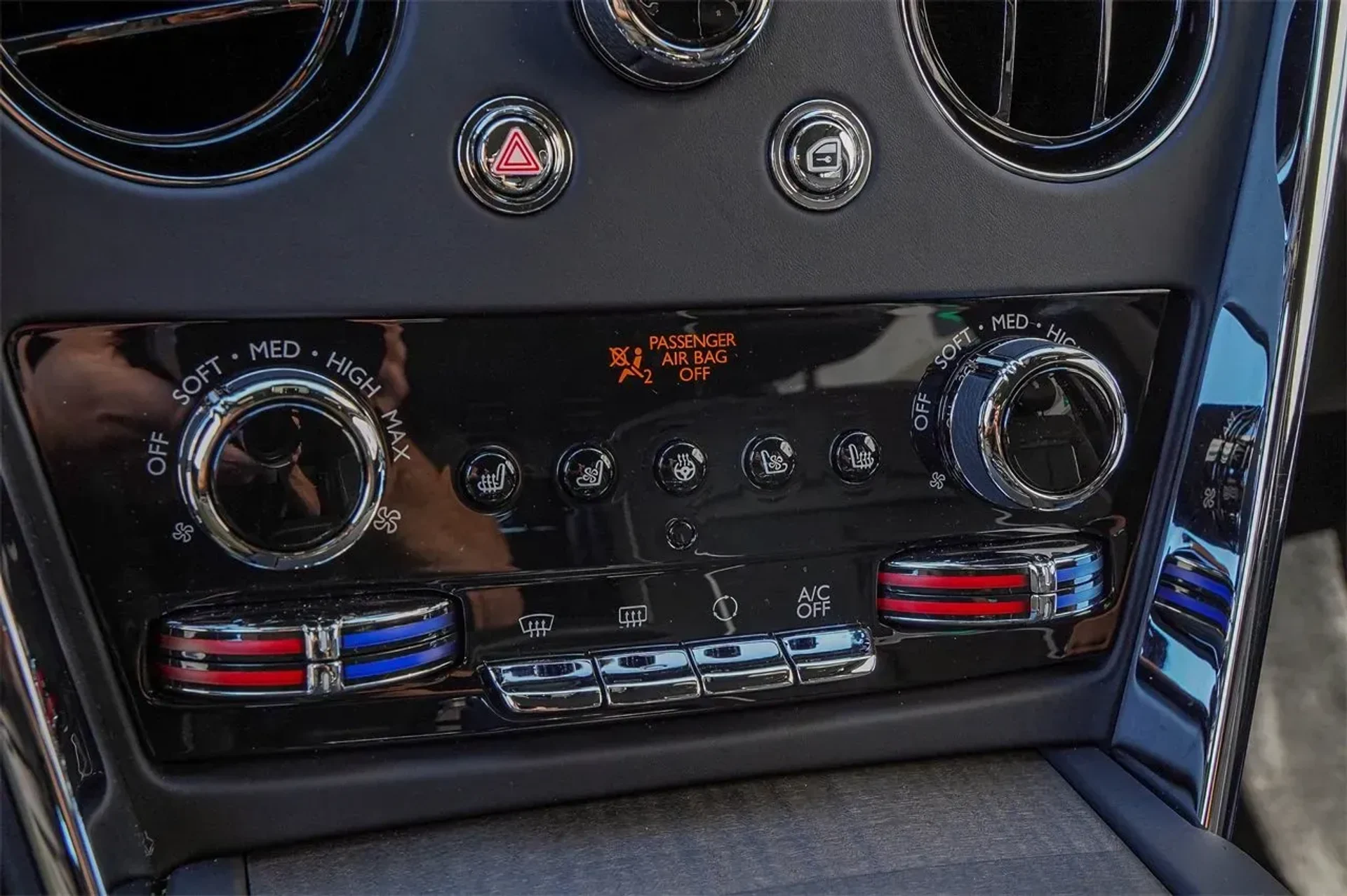 mph030_1906684333_01a2e5cd826d4e17a6c83809a1e5e0b8_09f00c84ce