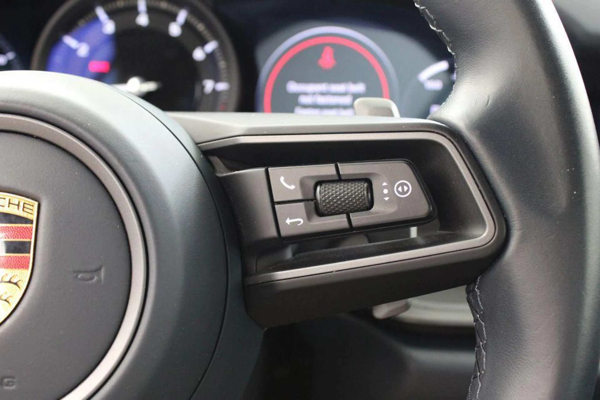 mph030_1911137751_EVXK_Tjr_C1fw_C_Ss_Mf4x_Gv95_F9j8_679c91c77d