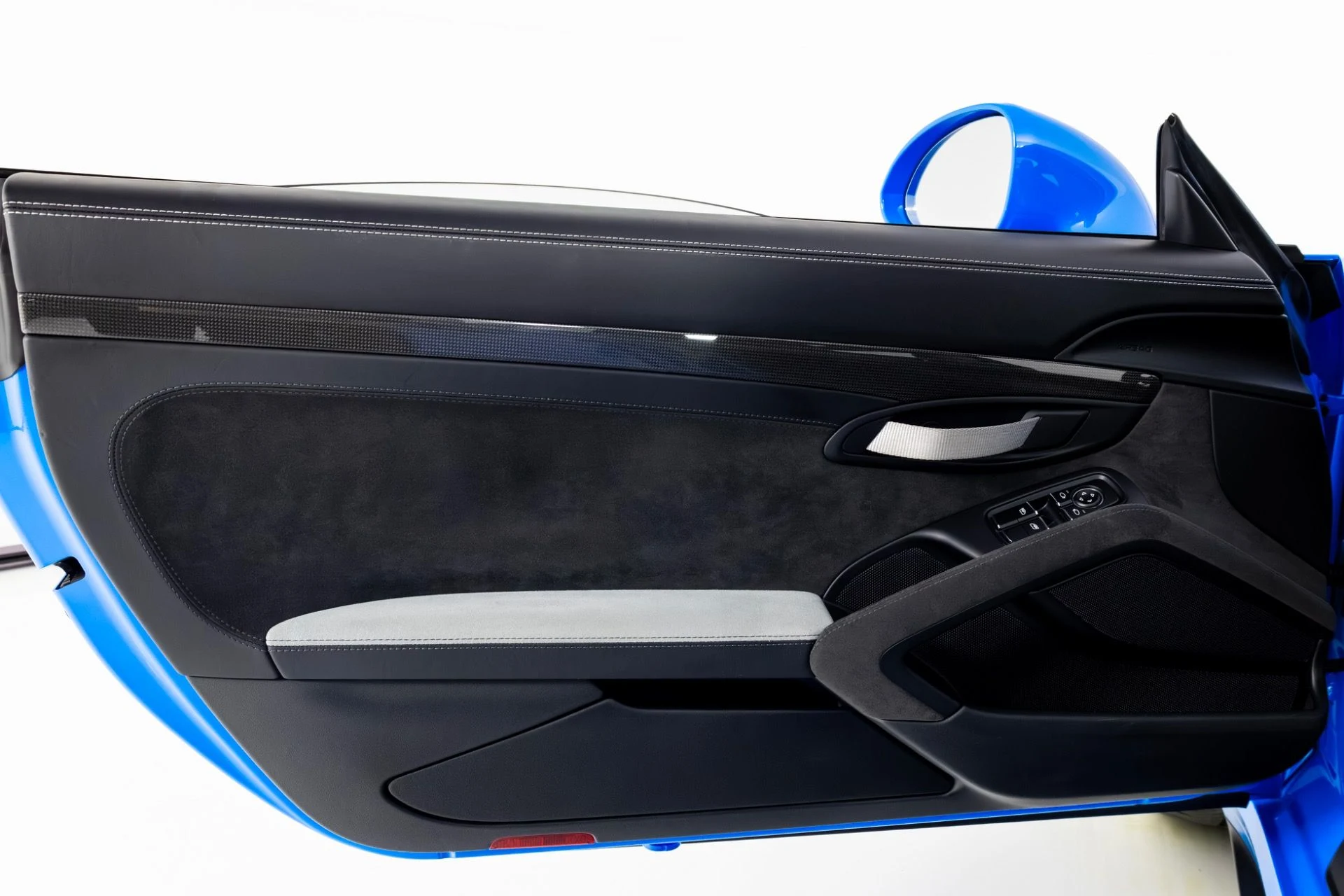 mph030_1914187455_Used_2016_Porsche_911_GT_3_RS_1769037881_e25c01b2d3