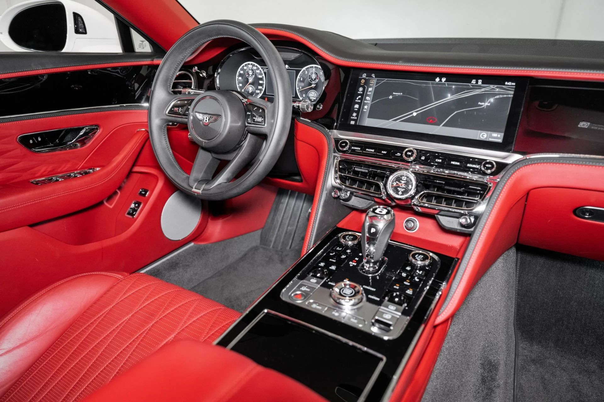 mph030_1914698271_Used_2021_Bentley_Flying_Spur_V8_1752848814_244ee3e838