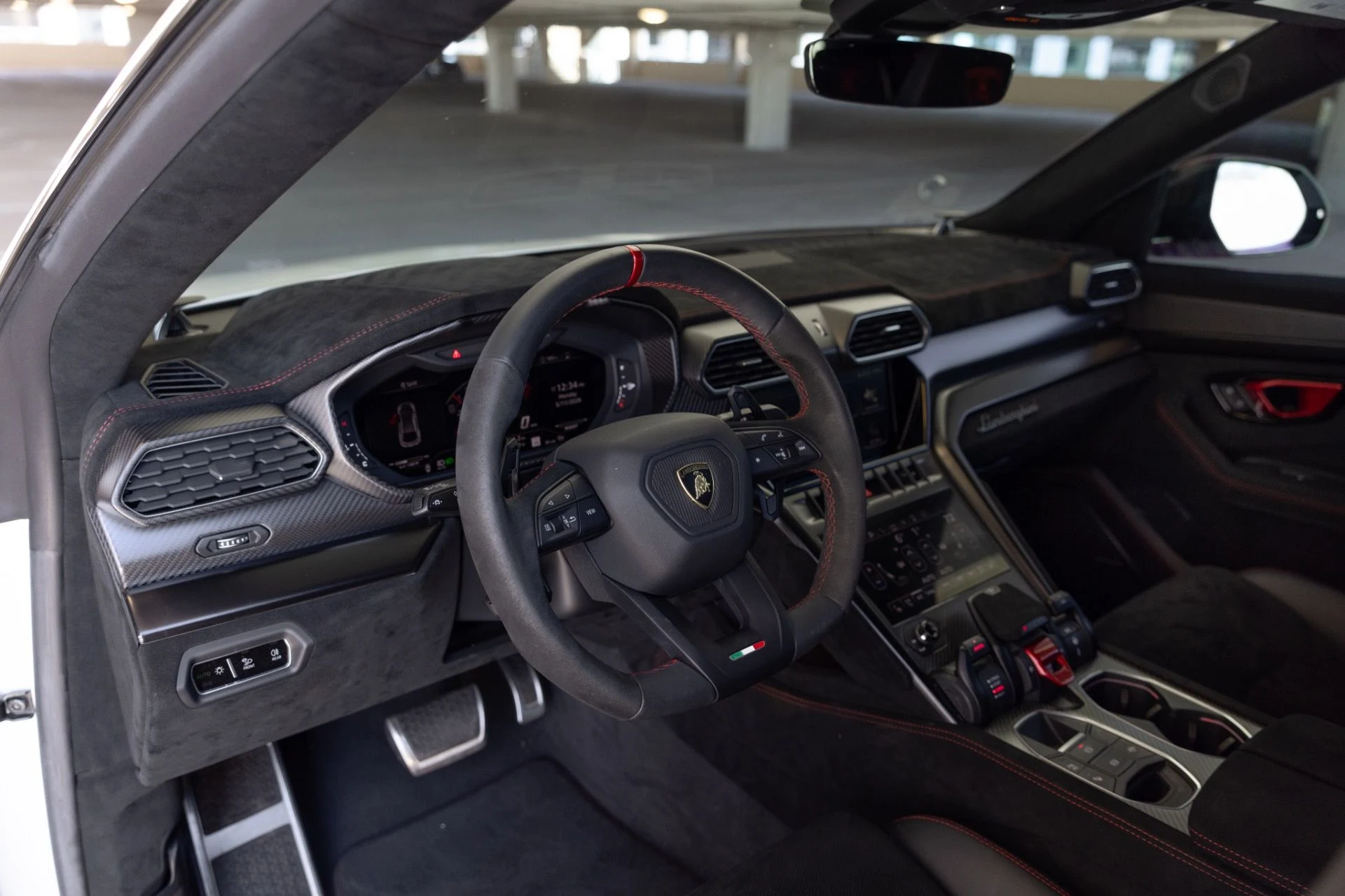 mph030_1917695085_Used_2023_Lamborghini_Urus_Performante_1778699369_a21cabc842