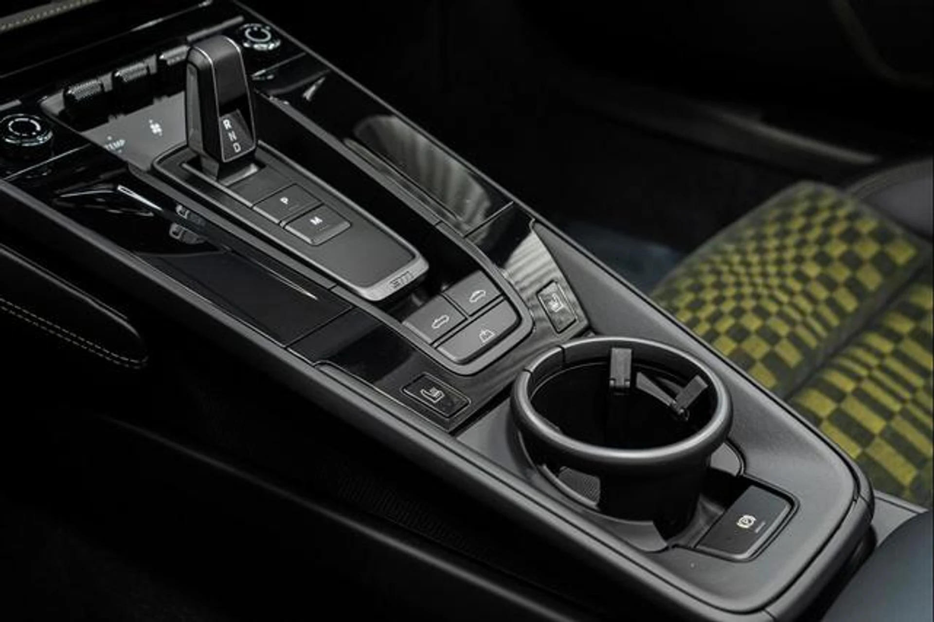 mph030_1923854490_Iqmw_CY_Nr_z_M2_H_Pv_SJ_7_P97_ACHM_4c_f82976be41