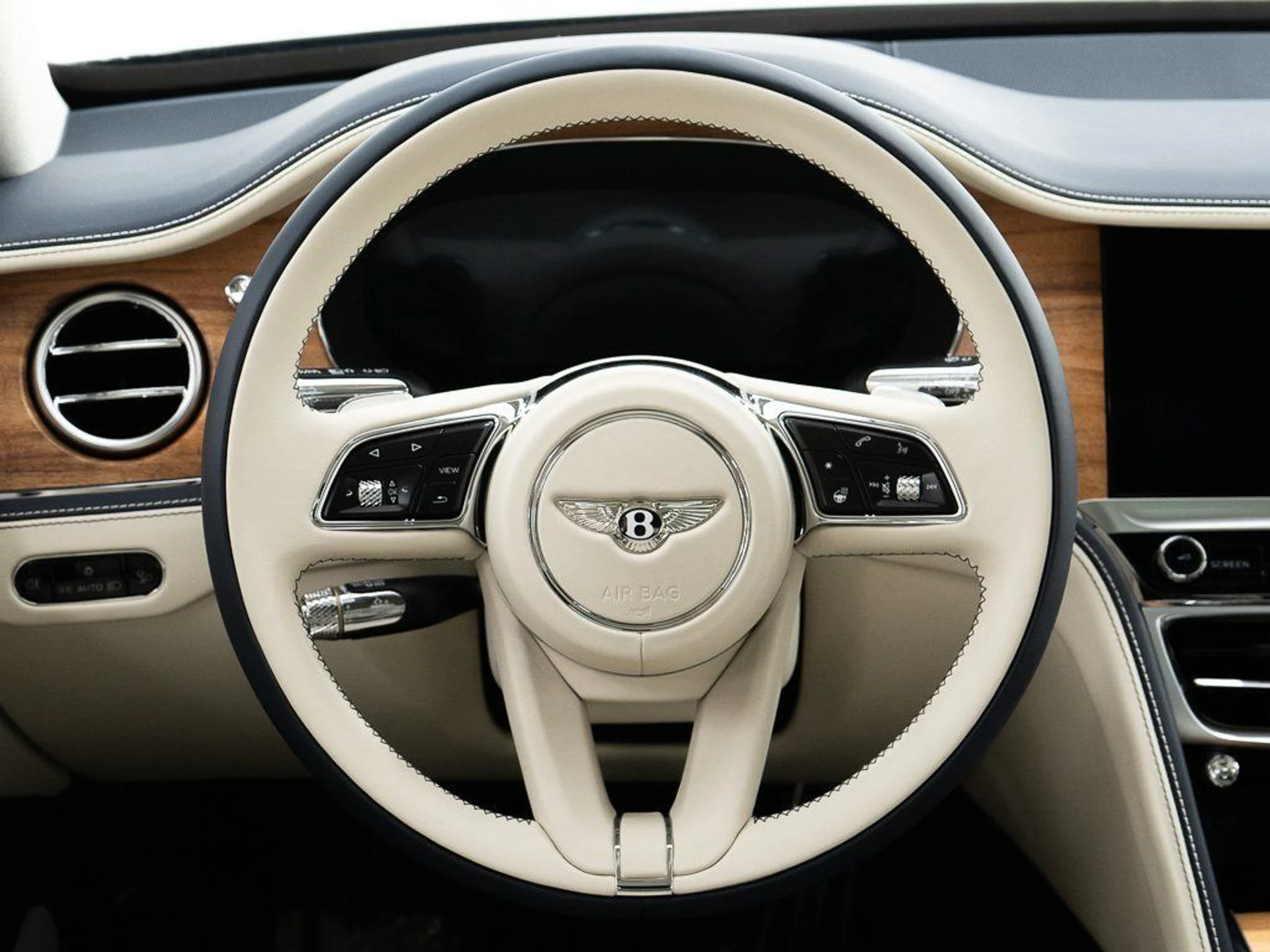 mph030_1929539634_424e77155bd078e908aa8f8fb8ea3a14_2aa43c7d4e