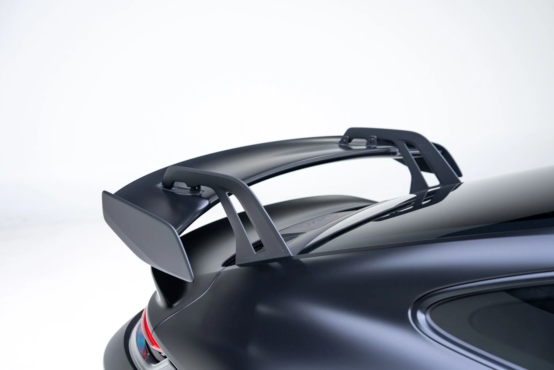 mph030_1930096629_Used_2022_Porsche_911_GT_3_1769108118_fa27221b5d